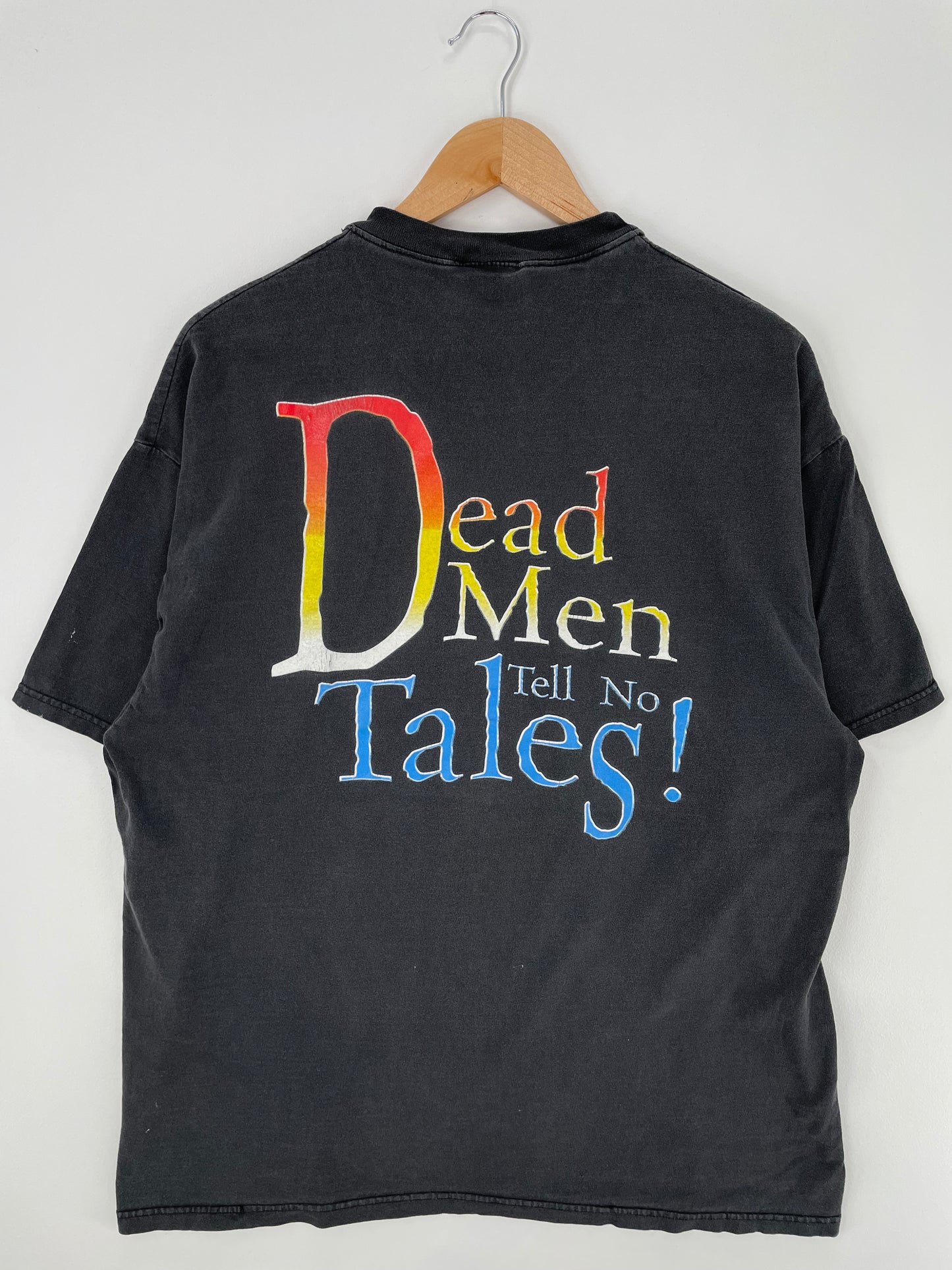 00' DISNEY PIRATES OF CARIBBEAN Size XL Vintage T-Shirts / A777