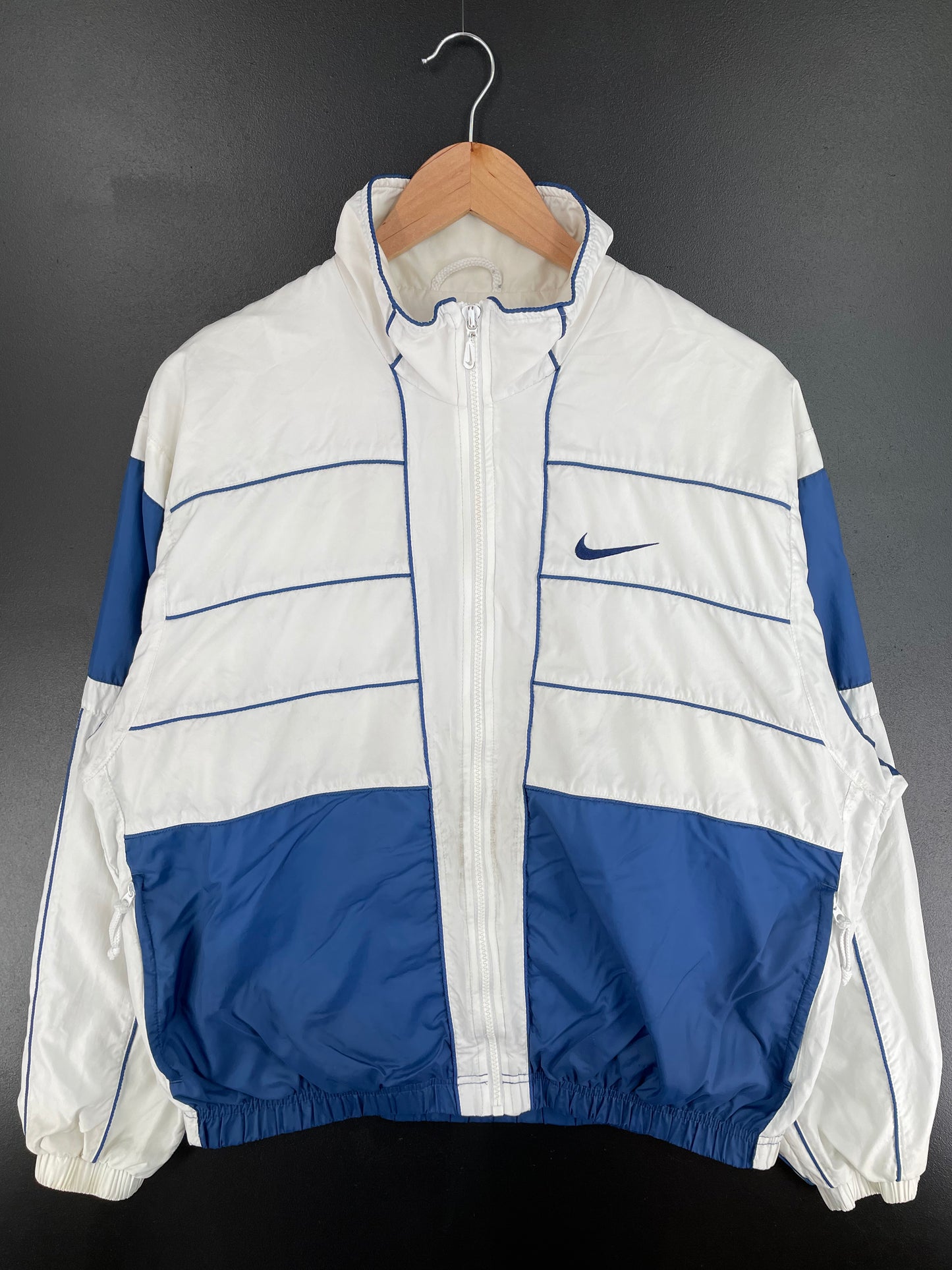 90’s NIKE Size M Vintage Nylon Jacket / A1787