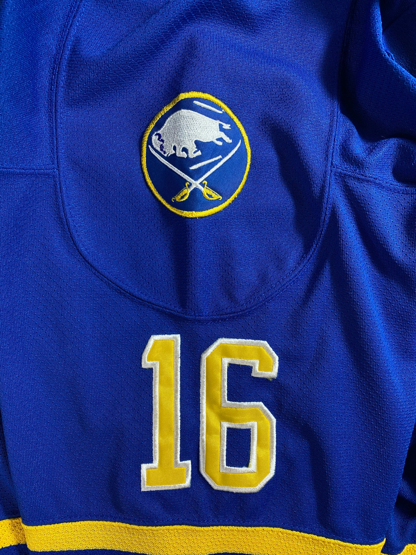 90’s STARTER x BUFFALO SABRES PAT LAFONTAINE Size L NHL Hockey Game Shirt / A5391