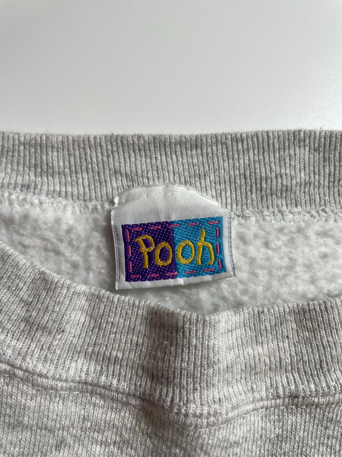 Vintage DISNEY POOH Size No Tag (Approx.L) Sweat-shirt / K9178