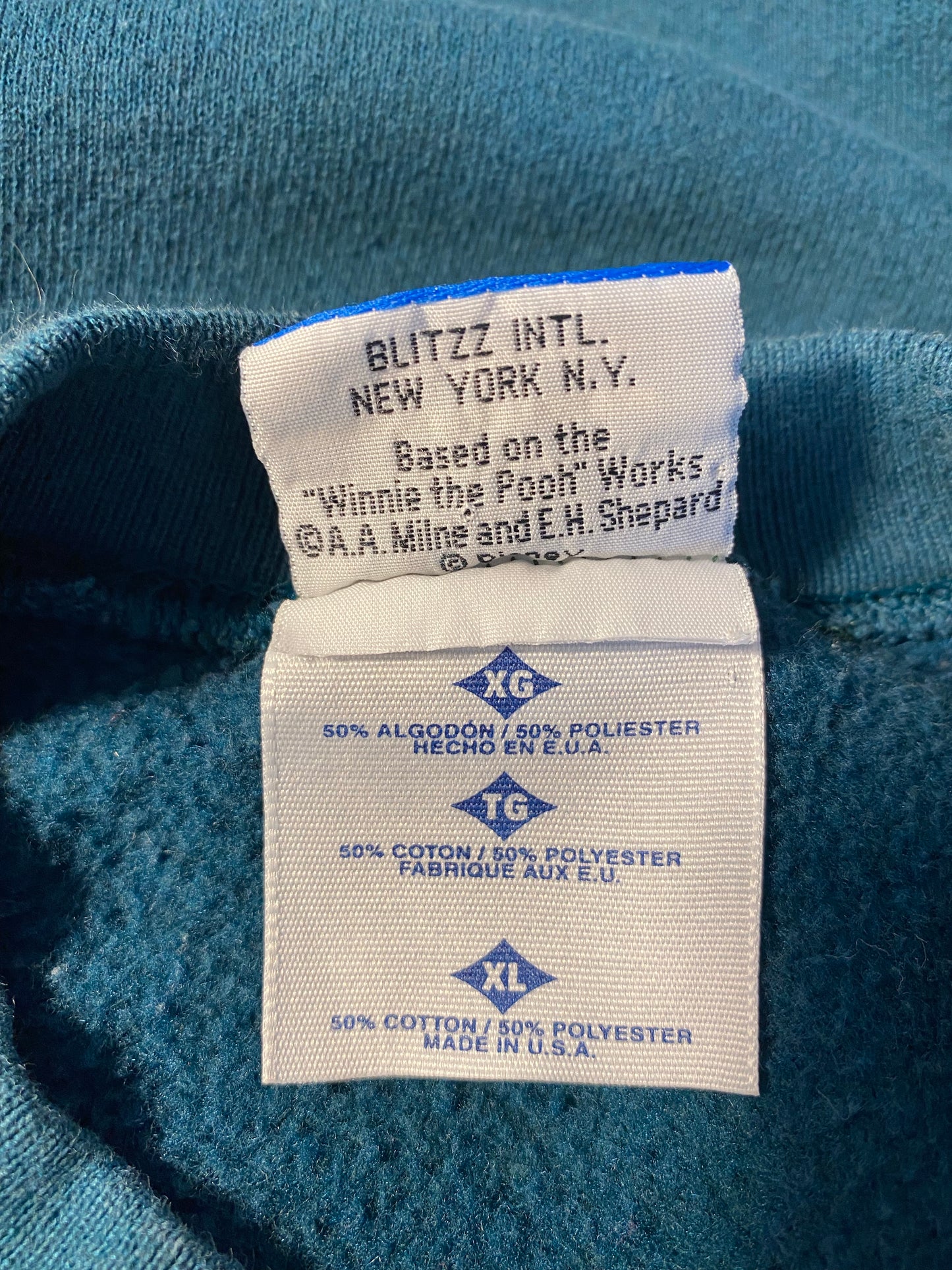 00’ DISNEY POOH Made in USA Size XL Vintage Sweat-shirt / k5678