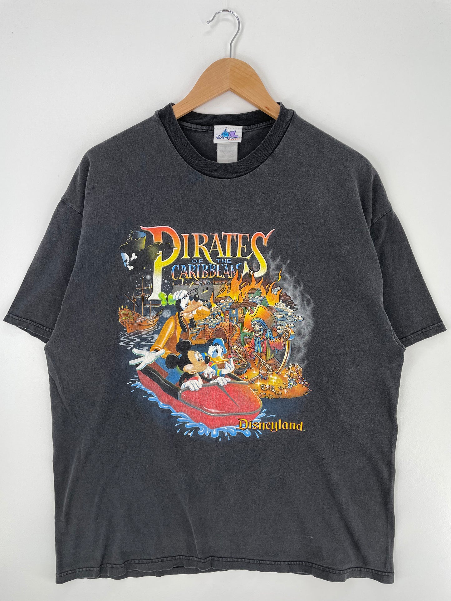 00' DISNEY PIRATES OF CARIBBEAN Size XL Vintage T-Shirts / A777