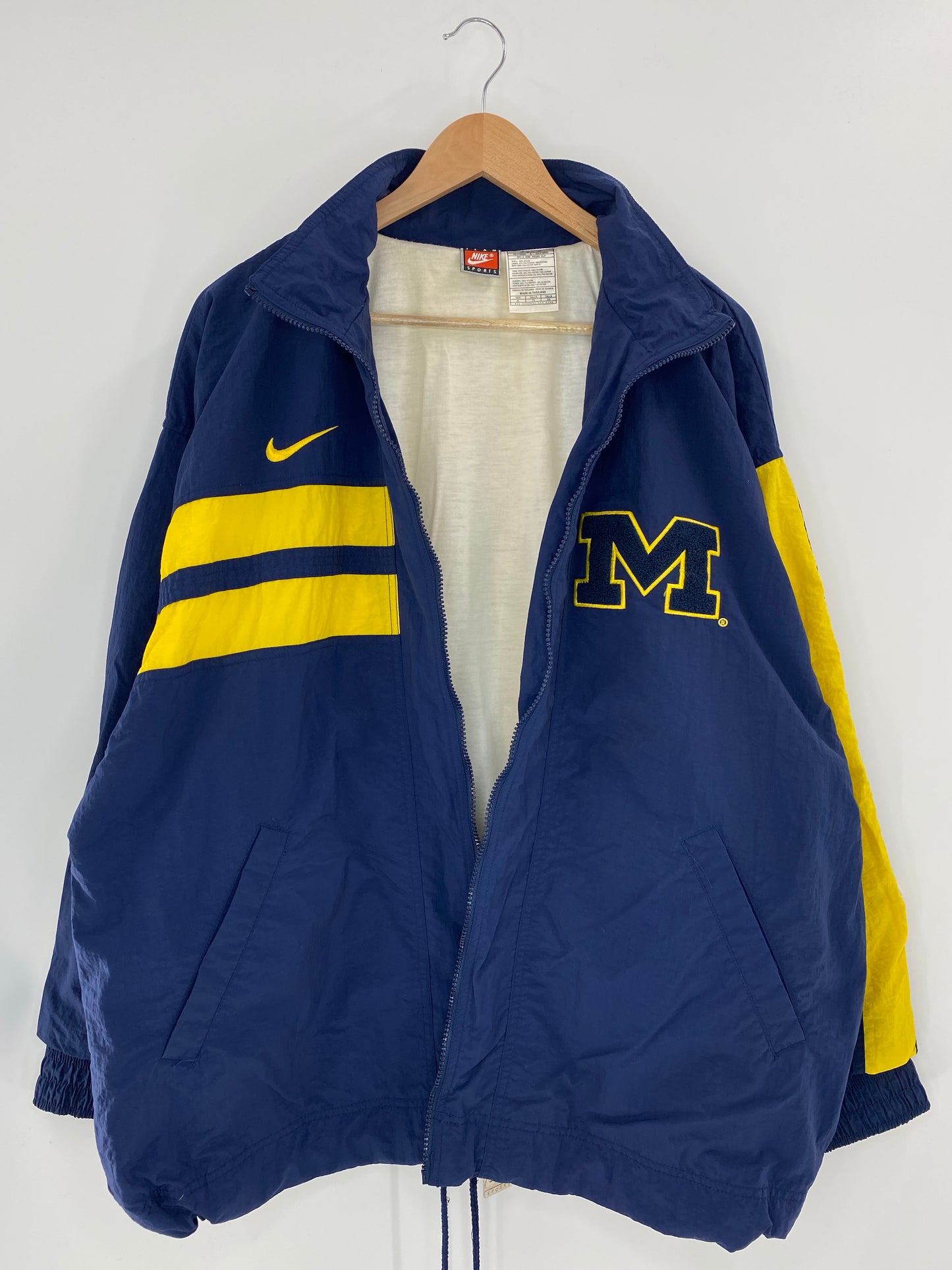 90’s NIKE Michigan Size XL Vintage College Zip-up Nylon-Jacket / K5554