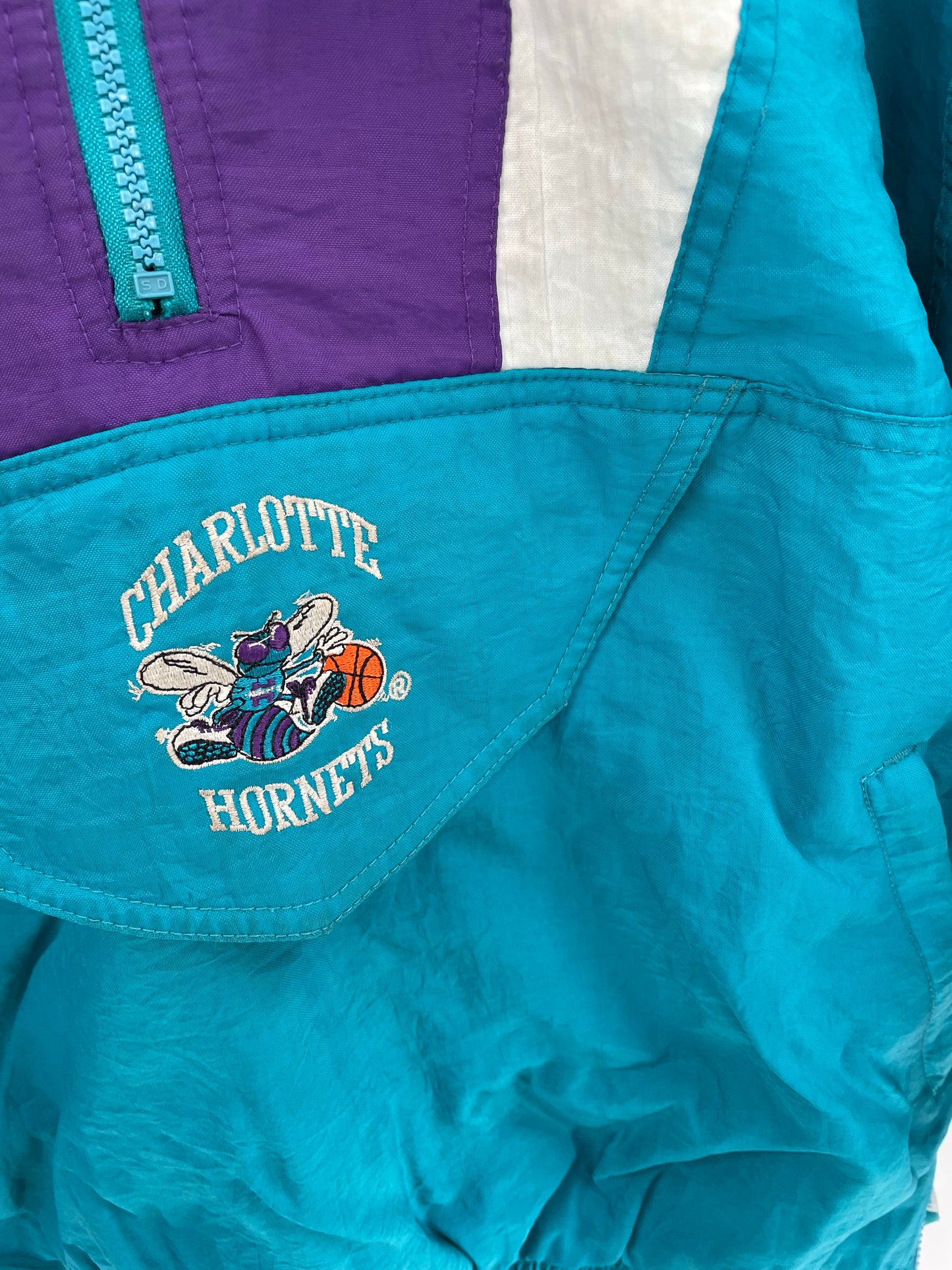 90's STARTER x CHARLOTTE HORNETS Size XL Vintage NFL Padded Nylon Jacket / K6269