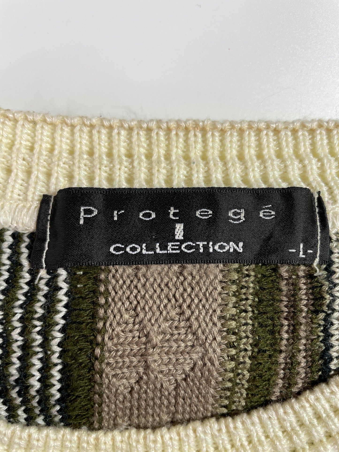 Vintage COOGI Style Size L Knit Sweater / E3391K
