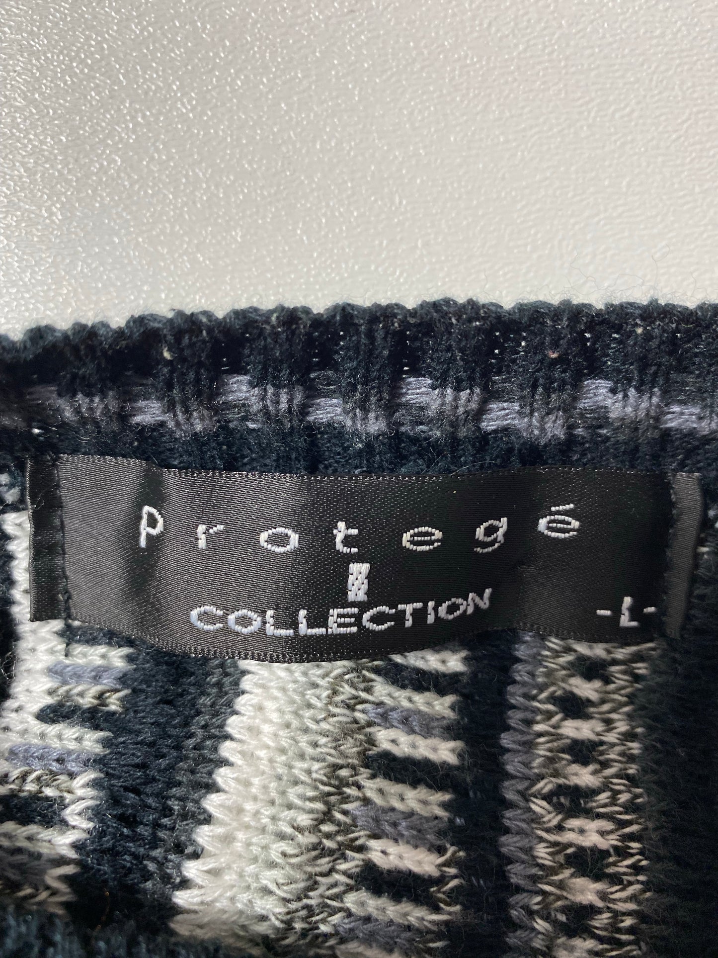 Vintage 3D COOGI- Style Made in USA Size L Knit Sweater / K4742