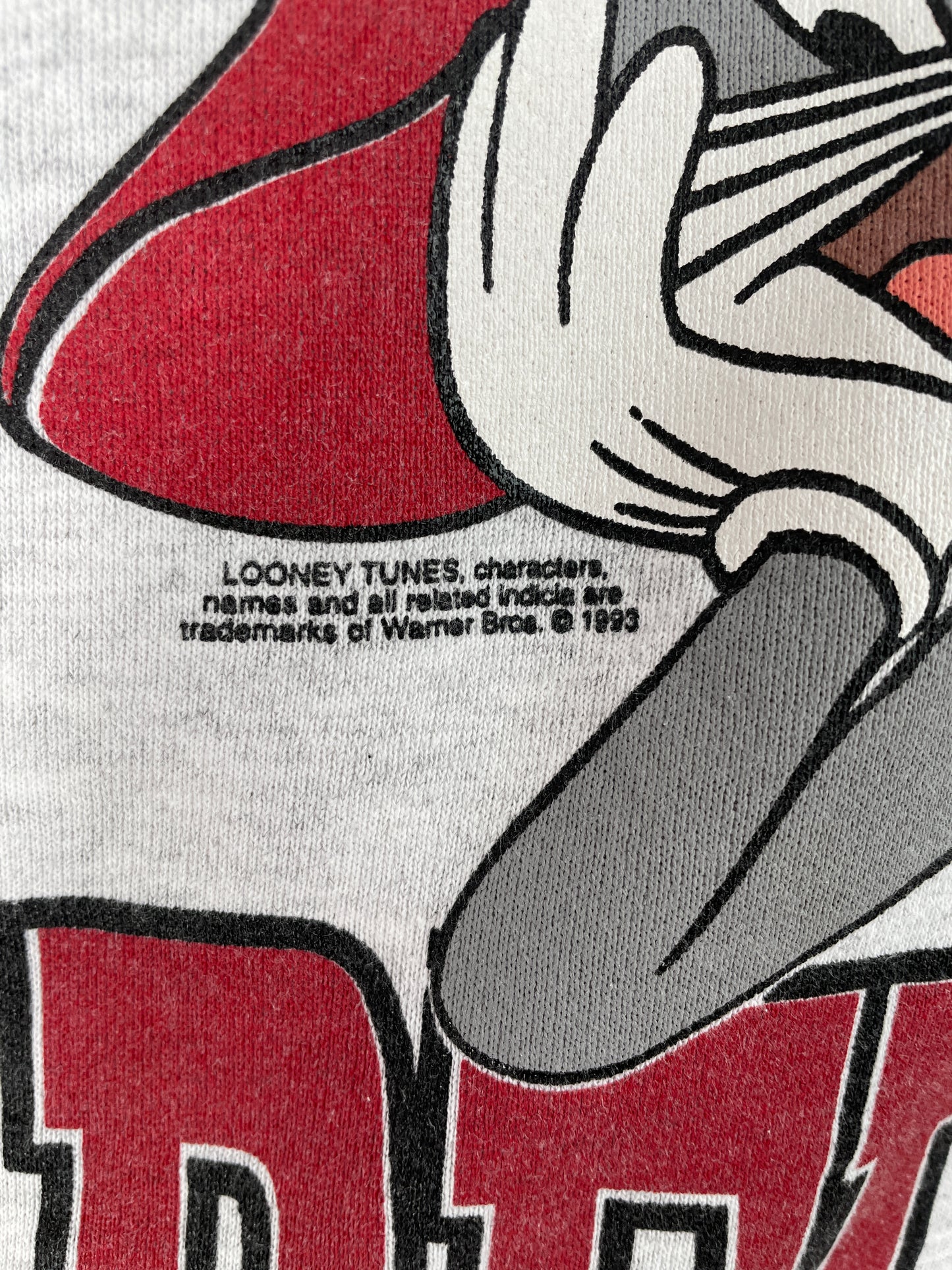 1993 LOONEY TUNES BUGS BUNNY x MIAMI REDSKINS Made in USA Size L Vintage NFL Sweat-Shirt / A9010