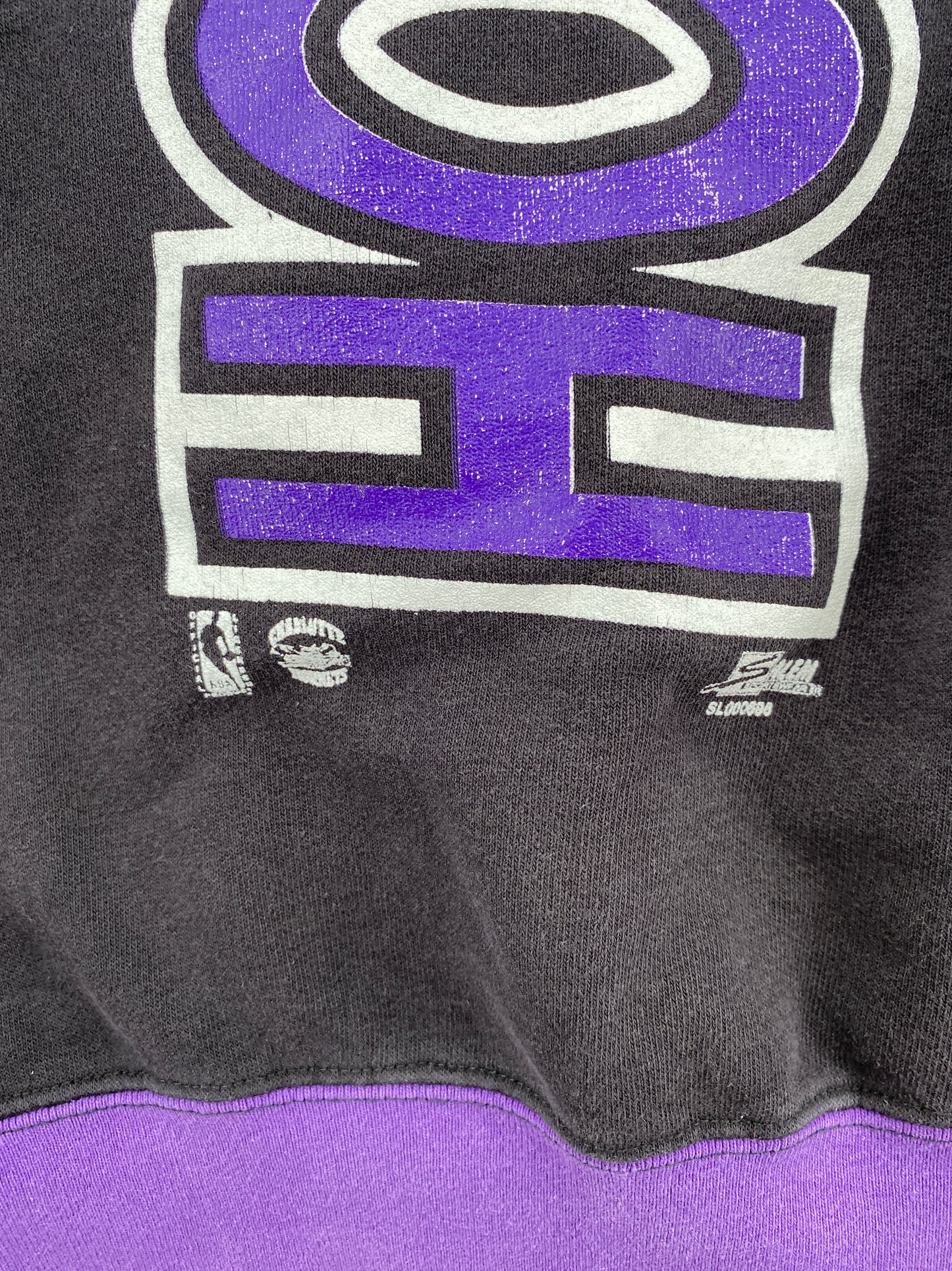 90’s SALEM x HORNETS Made in USA Size XL Vintage NBA Sweat-Shirt / A6223