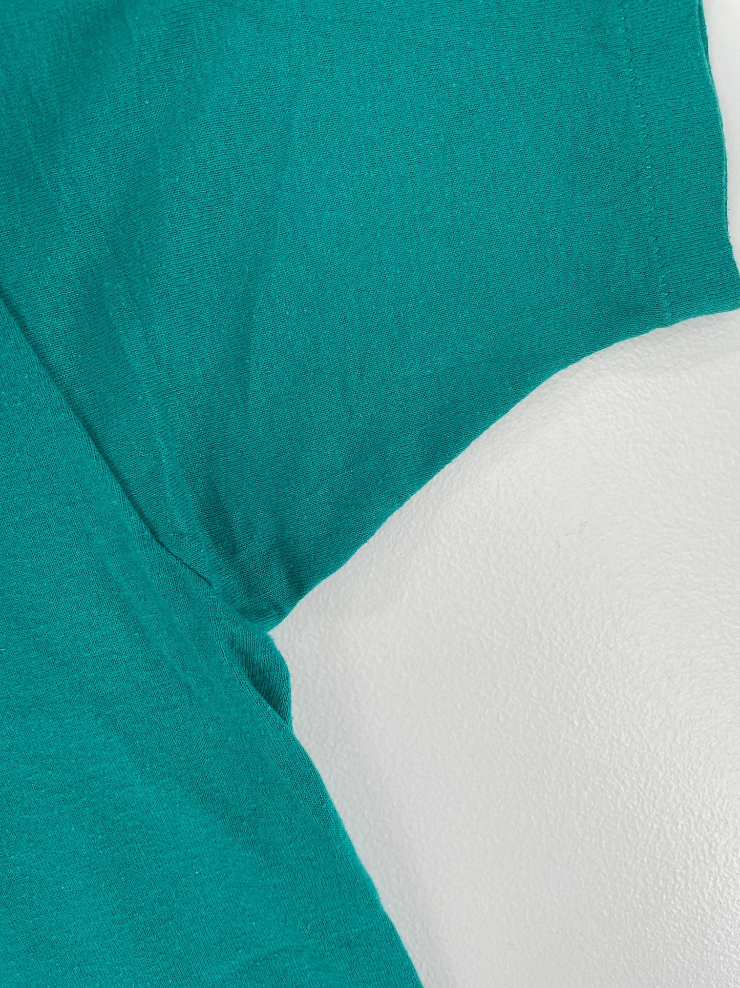 1992 LOONEY TUNES BUGS BUNNY Made in USA Size L Vintage T- Shirt / E1390T