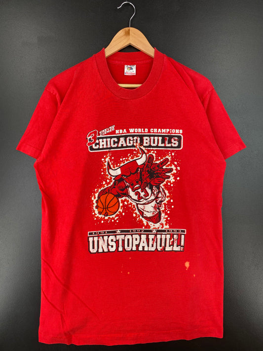 1993 CHICAGO BULLS Made in USA Size L Vintage NBA T-shirt / A1287