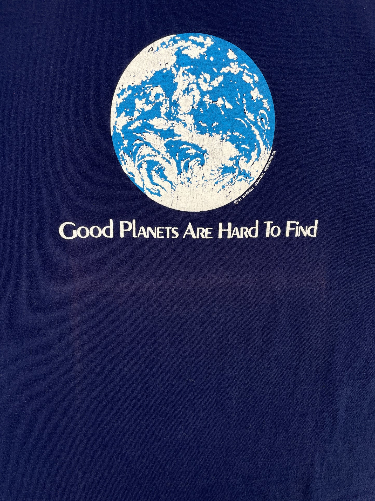 Vintage GOOD PLANETS ARE HARD TO FIND Size XL T-Shirt / E4662T