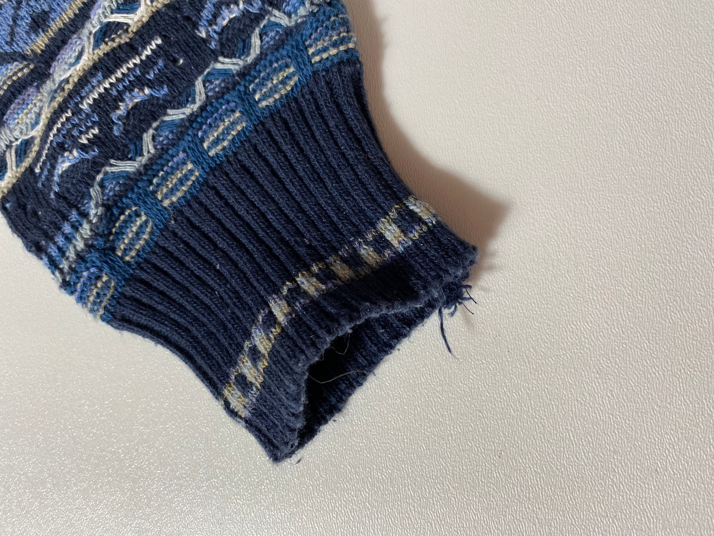 Vintage 3D COOGI- Style Size XL Knit Sweater / K8445