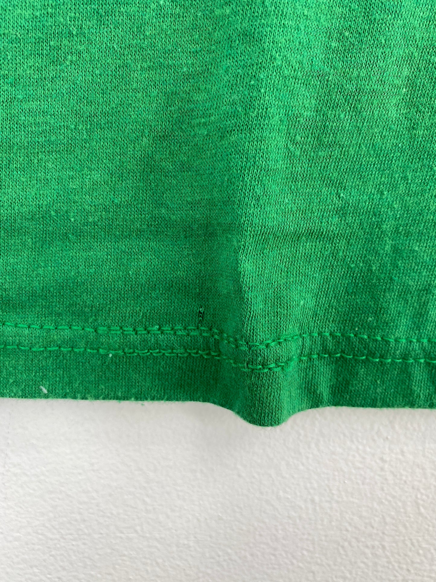 1986 BOSTON CELTICS Size XL Vintage NBA T-Shirt / A5767