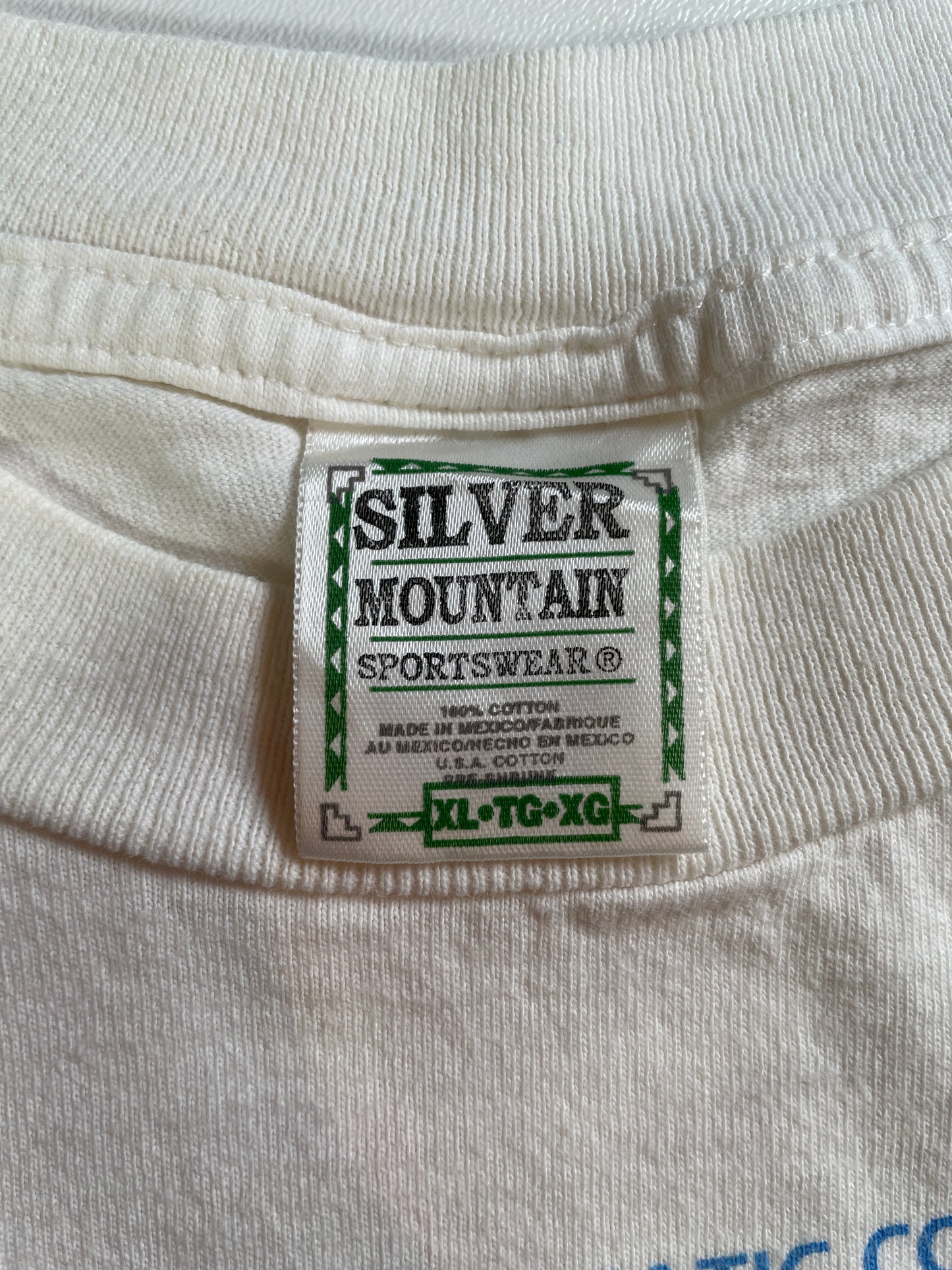 1992 SAN ANTONIO SPURS Size XL Vintage NBA T-Shirt / A6790