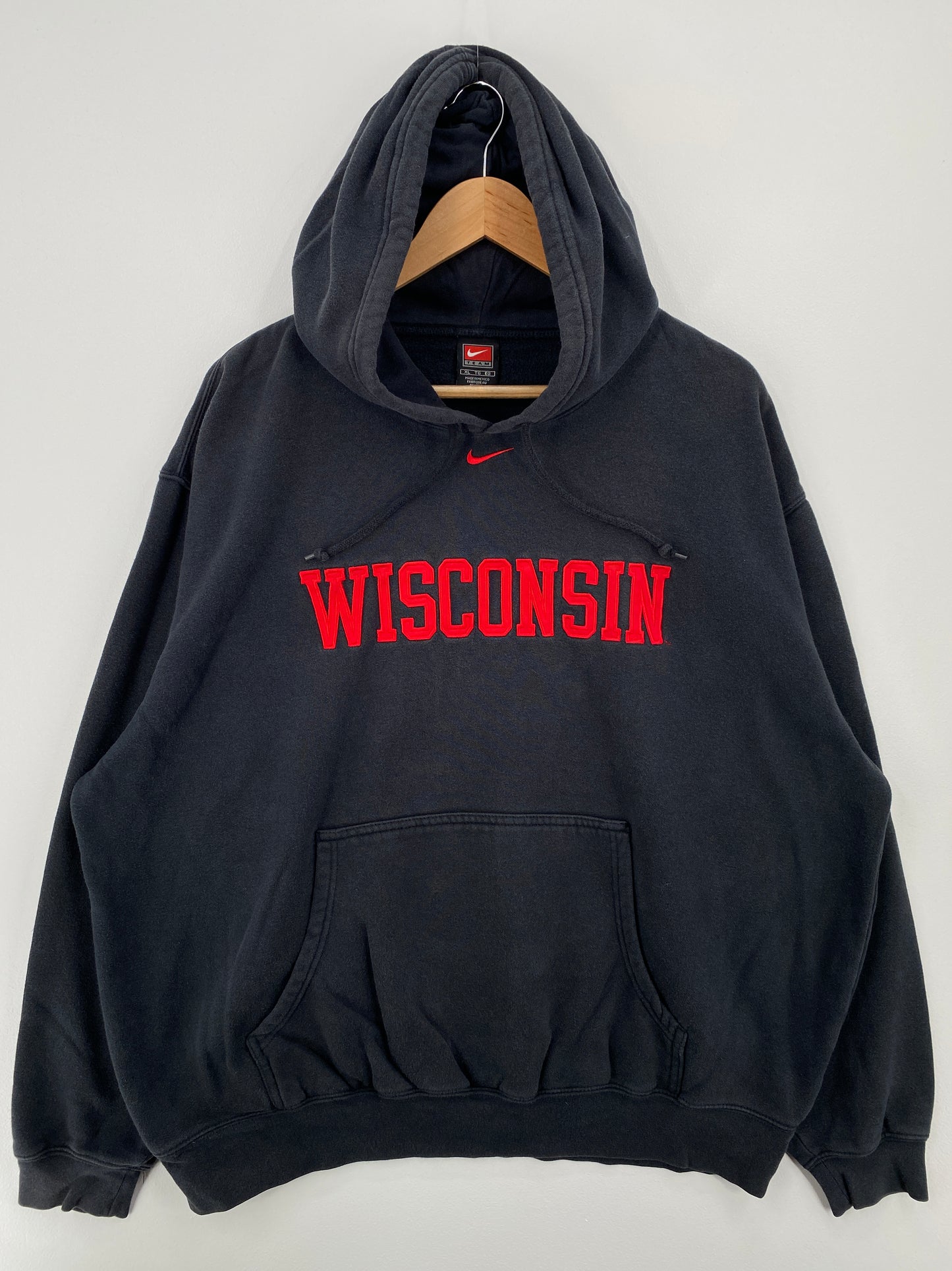 00’ NIKE X WISCONSIN Size XL Vintage College Hoodie Sweat-Shirt / A8230