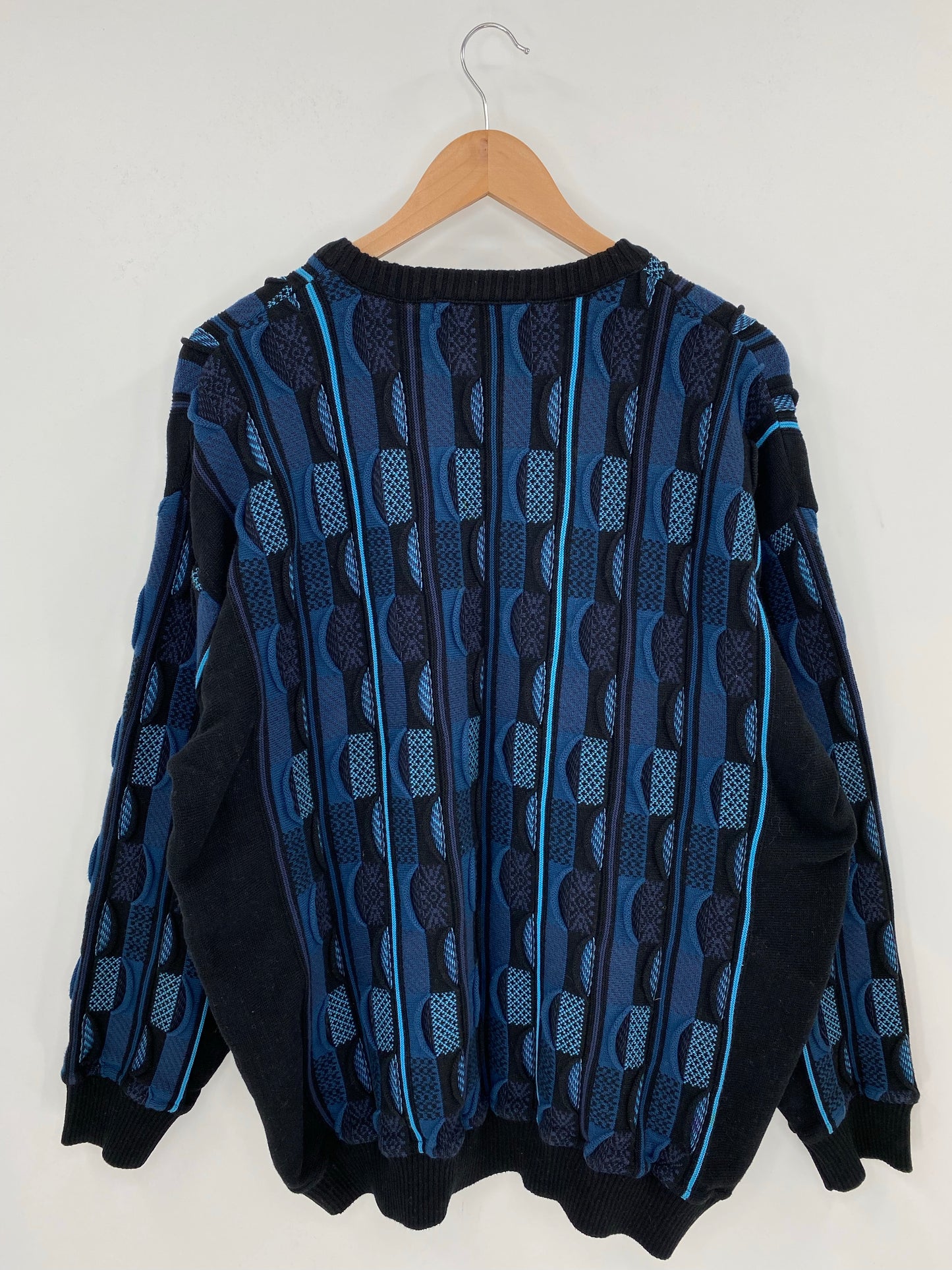 Vintage 3D COOGI- Style Size XXL Knit Sweater / K7800