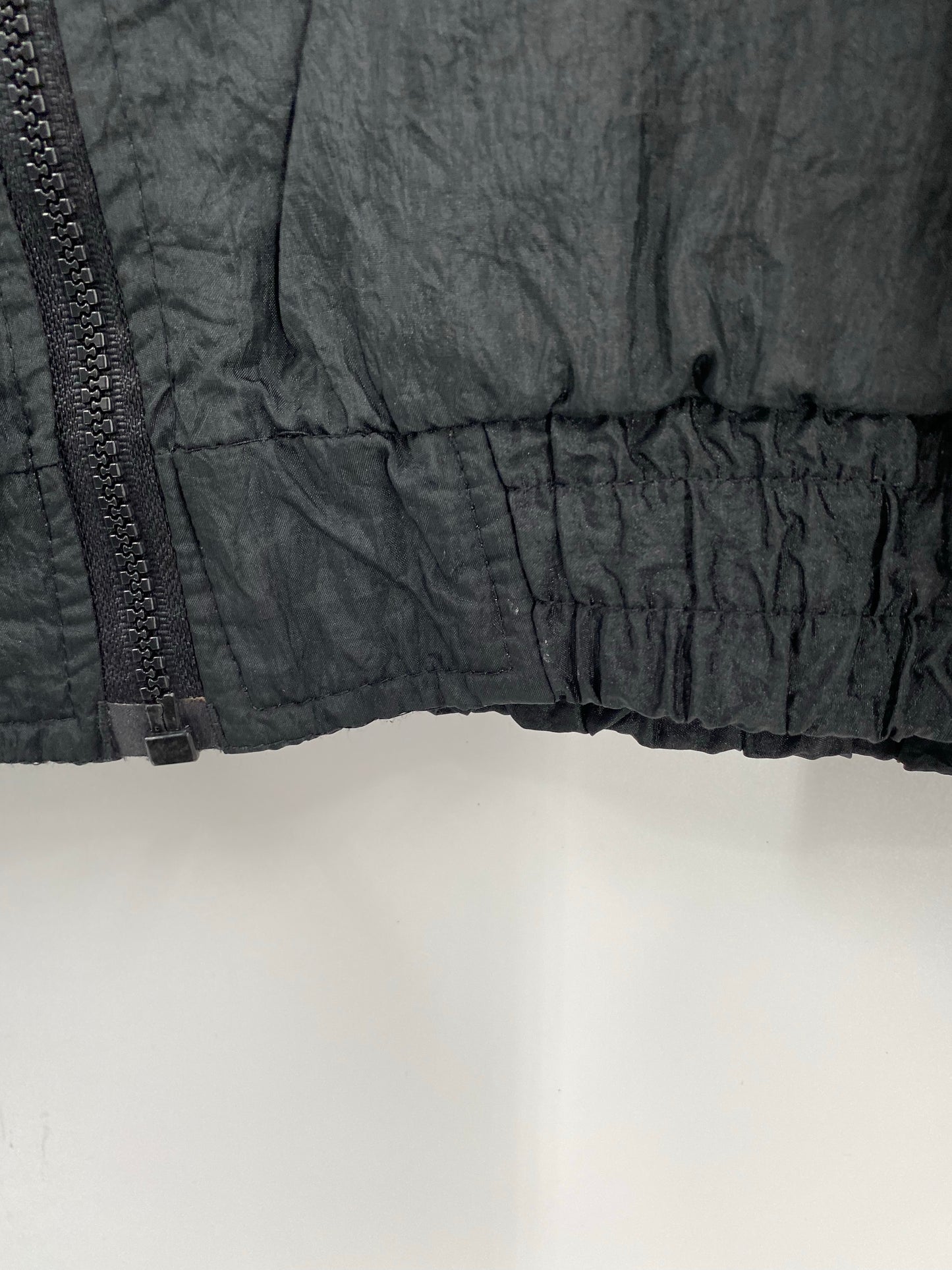 90’s NEW YORK KNICKS Size L Vintage NBA Nylon Jacket  / K9064