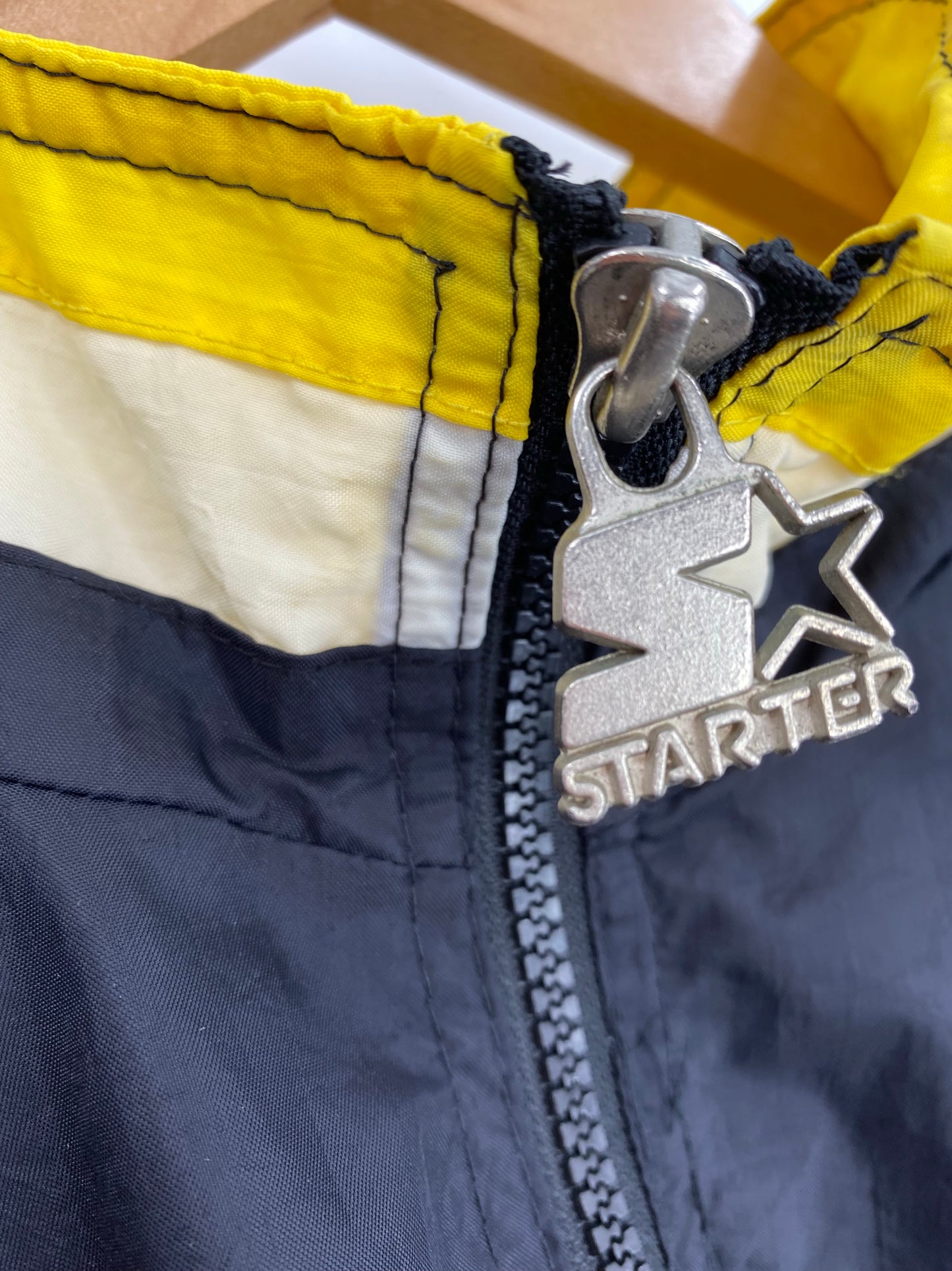 90’s STARTER x STEELERS Size XL NFL Nylon Jacket  / K5927