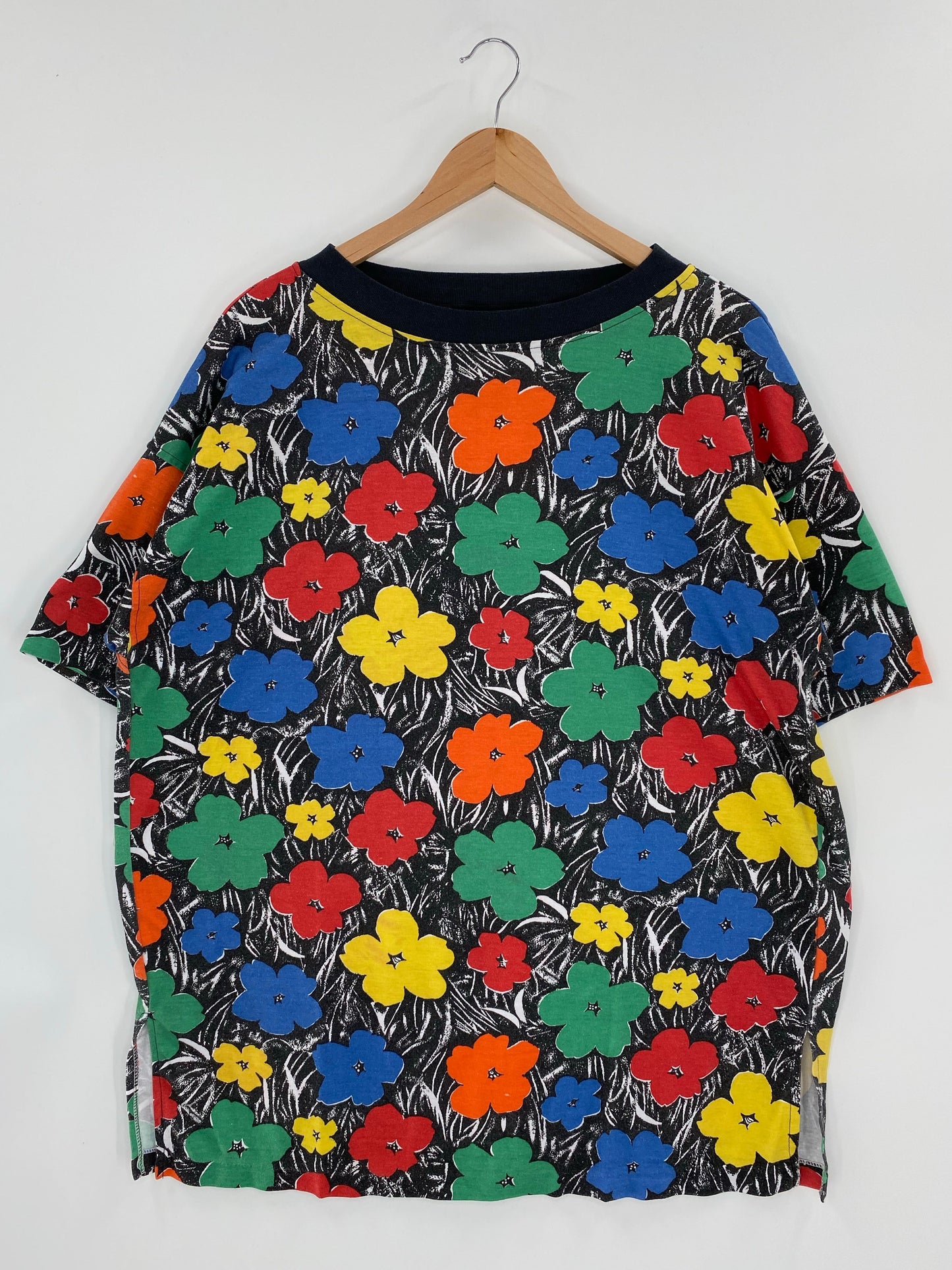 .90’s FLOWERS Size No Tag (Approx.L) T-Shirts / A5703