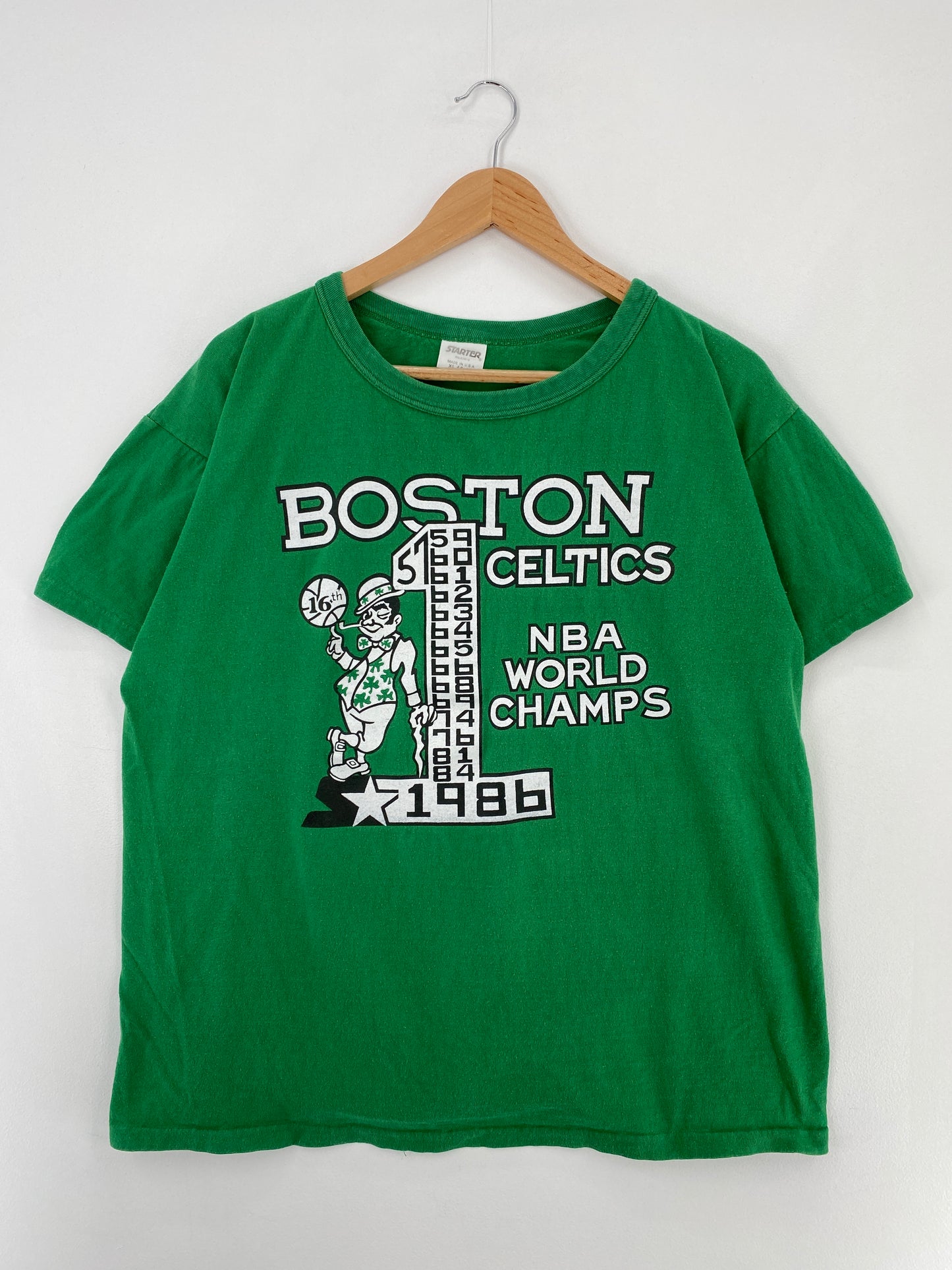 1986 STARTER x BOSTON CELTICS Made in USA Size XL Vintage T-Shirt / A9946