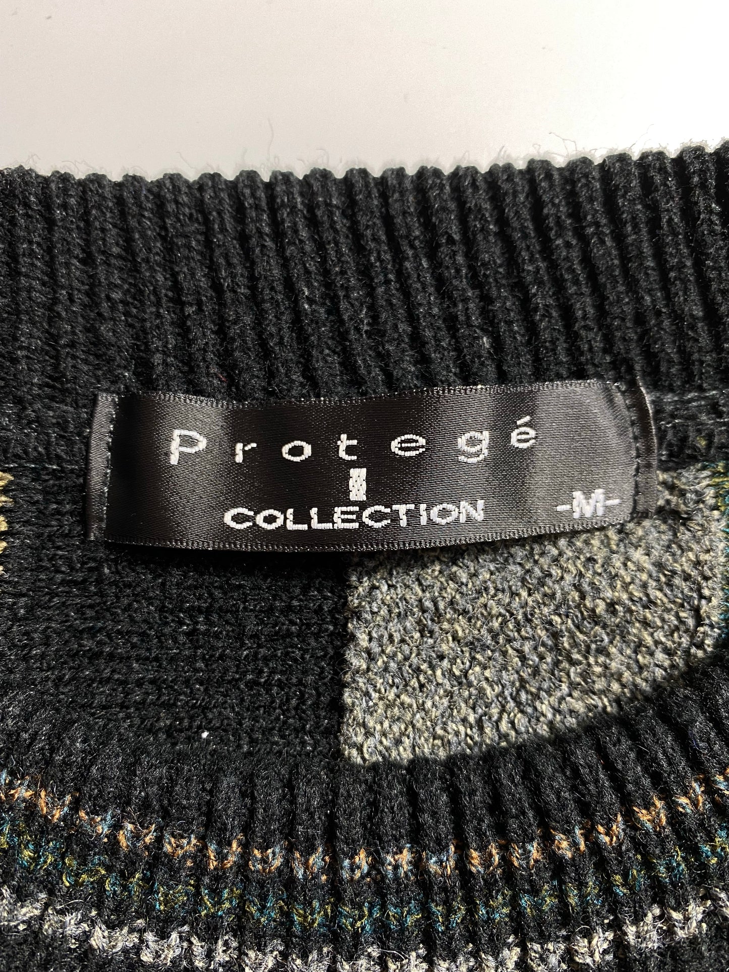 Vintage 3D COOGI- Style Made in USA Size M Knit Sweater / K7221