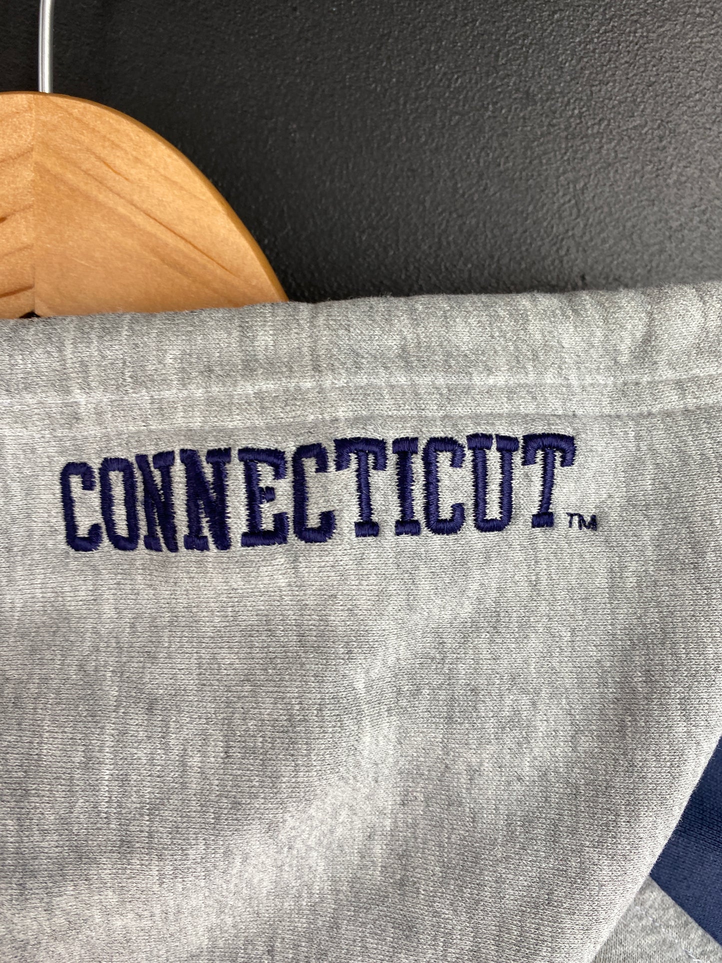 00' NIKE x UCONN Size L Vintage College Hoodie Sweat-Shirt / E271