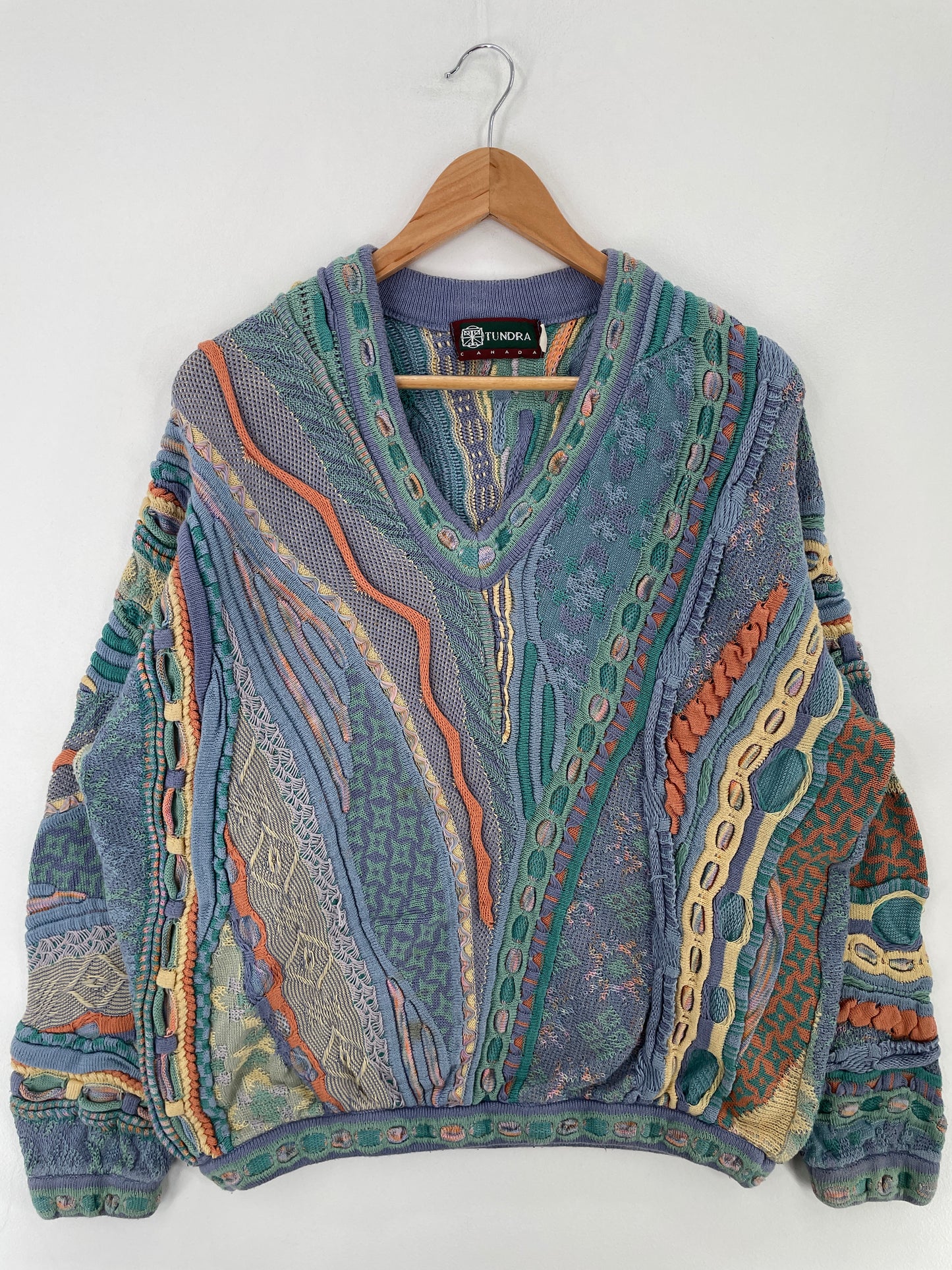 Vintage 3D COOGI- Style Size XL Knit Sweater / A9700