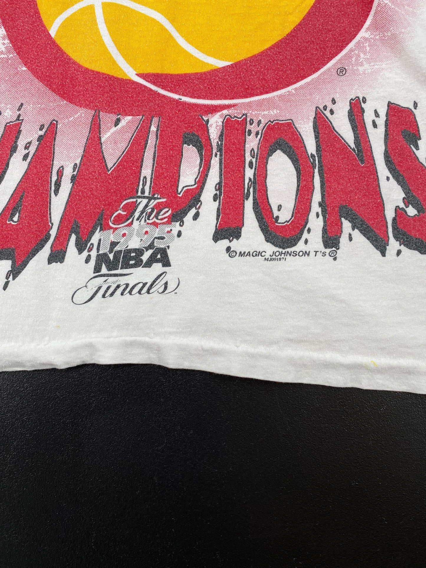 1995 HUSTON ROCKETS Size XL Vintage NBA T-shirt / A1082