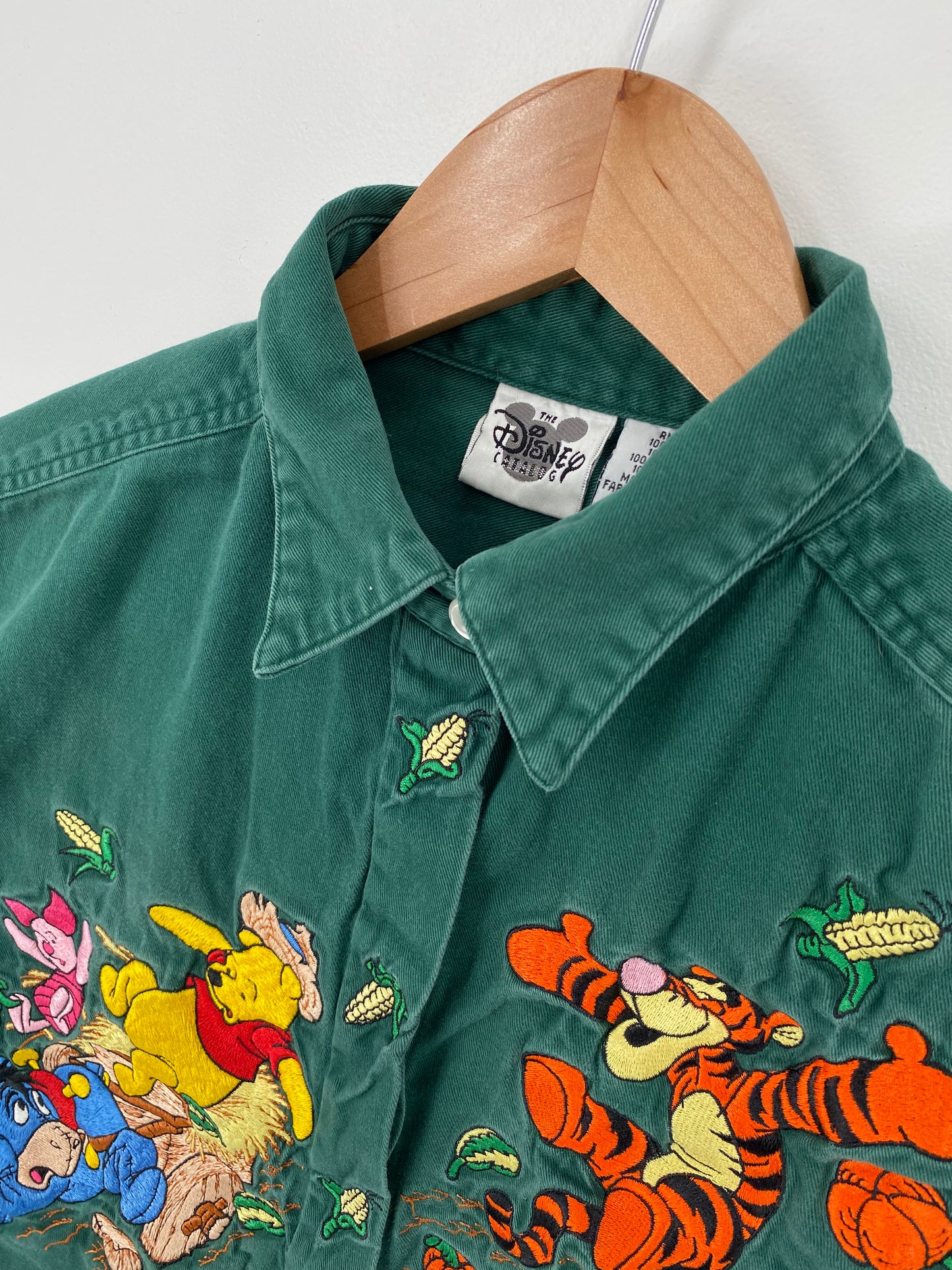 00' DISNEY WINNIE THE POOH Size L Vintage Button-Down Shirt / A351