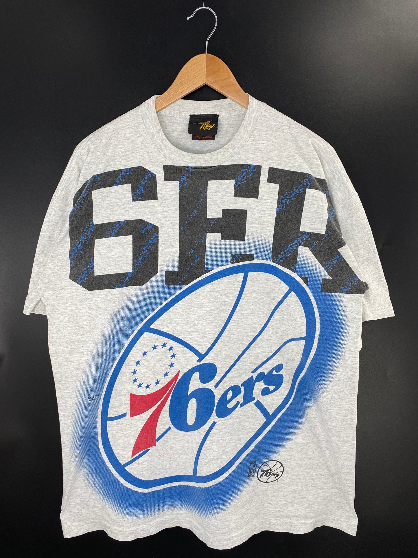 90’s PHILADELPHIA 76ERS Made in USA Size XL NBA T-shirt / K9851