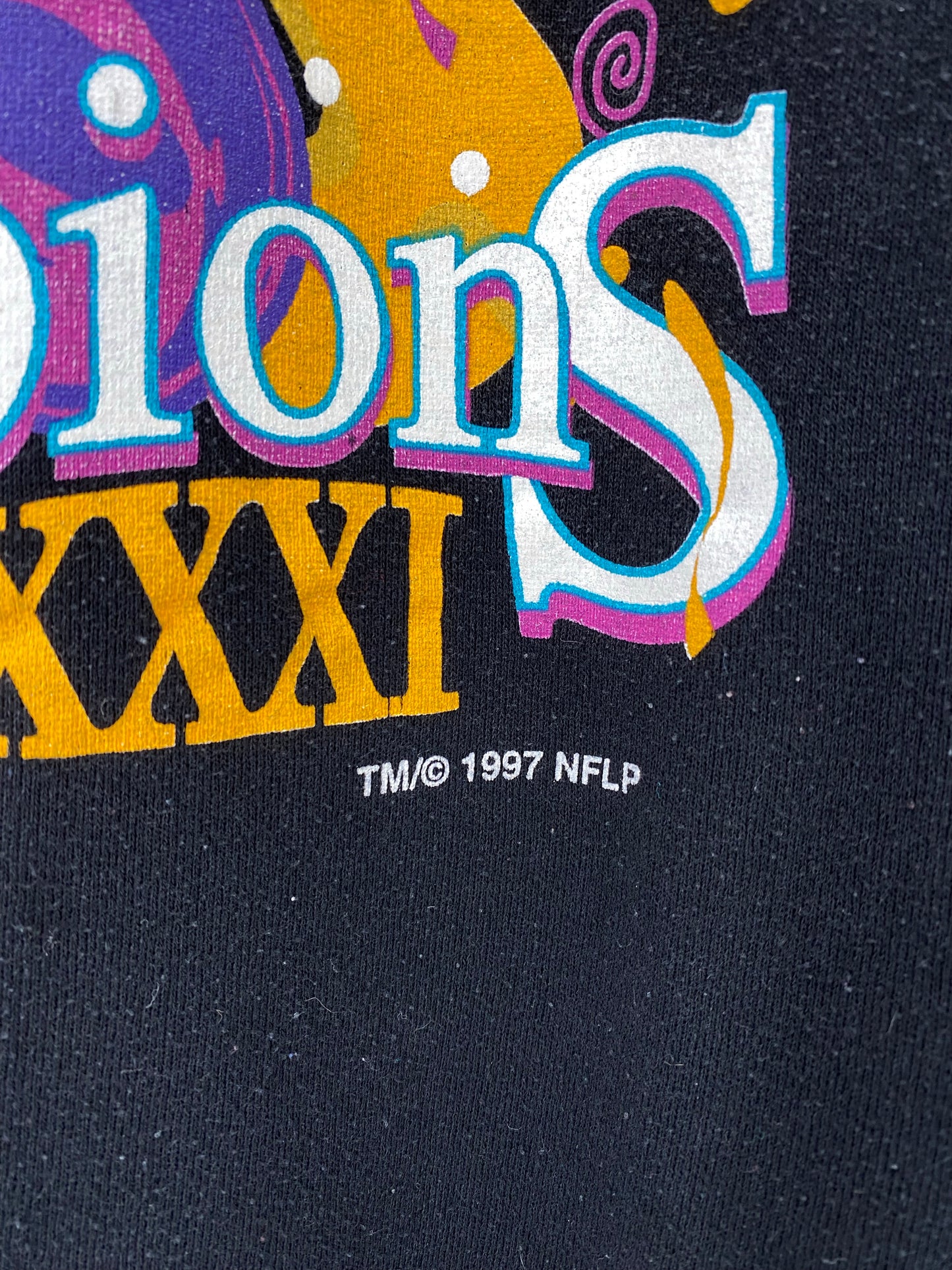 1997 GREEN BAY PACKERS  SUPER BOWL XXXI CHAMPIONS GREEN BAY PACKERS Made in USA Size XL Vintage NFL Sweat-Shirt / K4176