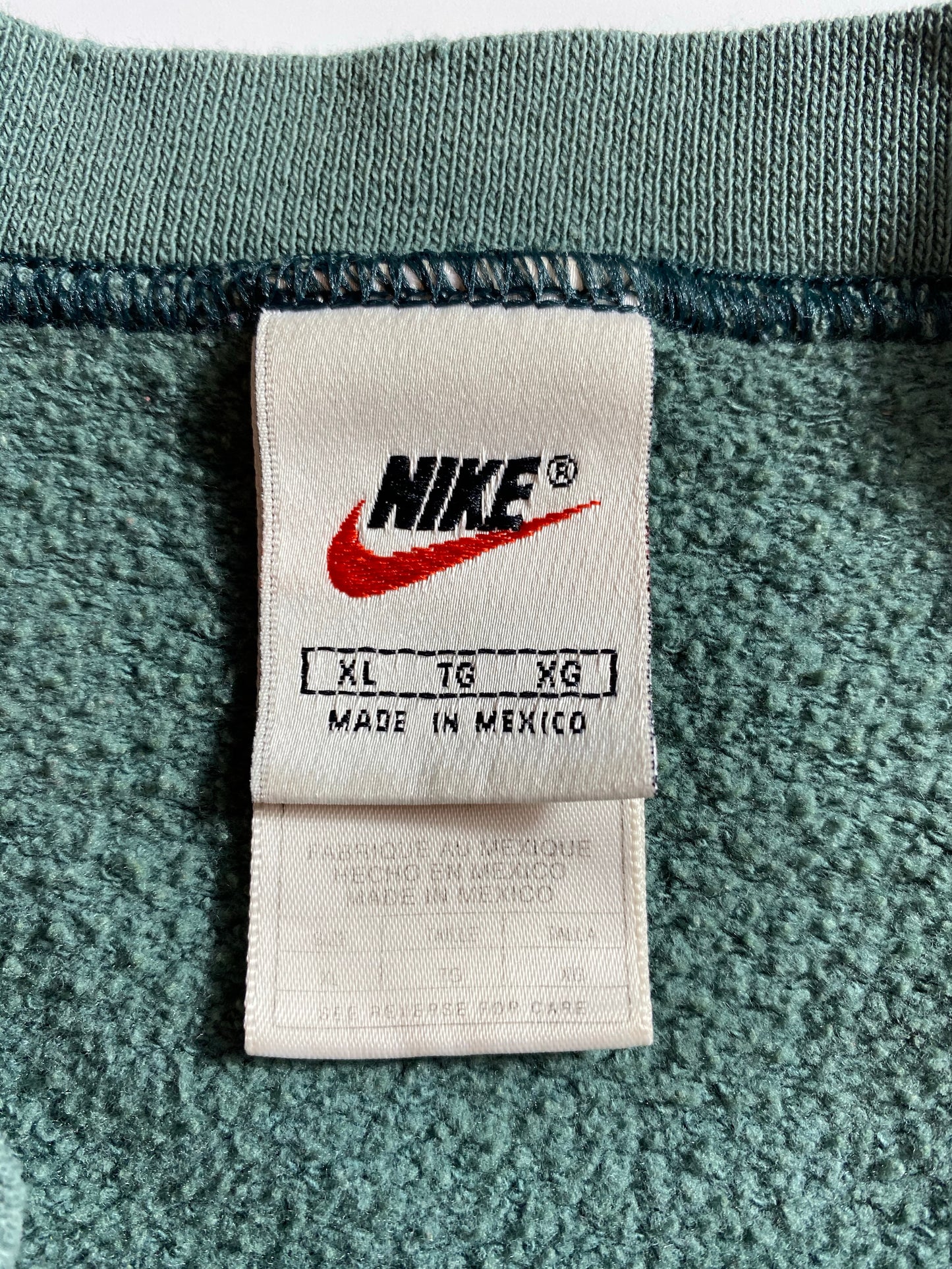 90’s NIKE Mini Swoosh Size XL Vintage Sweat-shirt / 7968