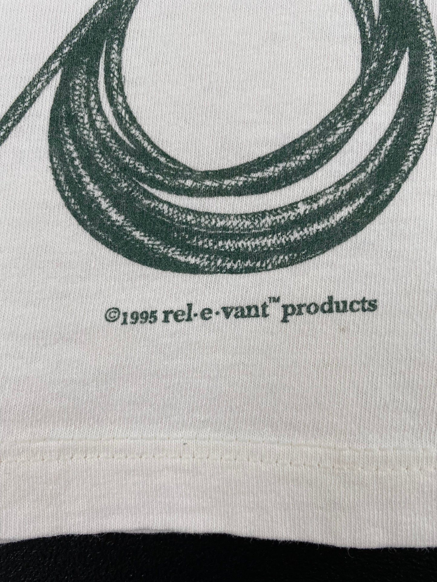 1995 RELEVANT PRODUCTS GARDENING TOOLS Made in USA Size L Vintage T-Shirt / E6308T