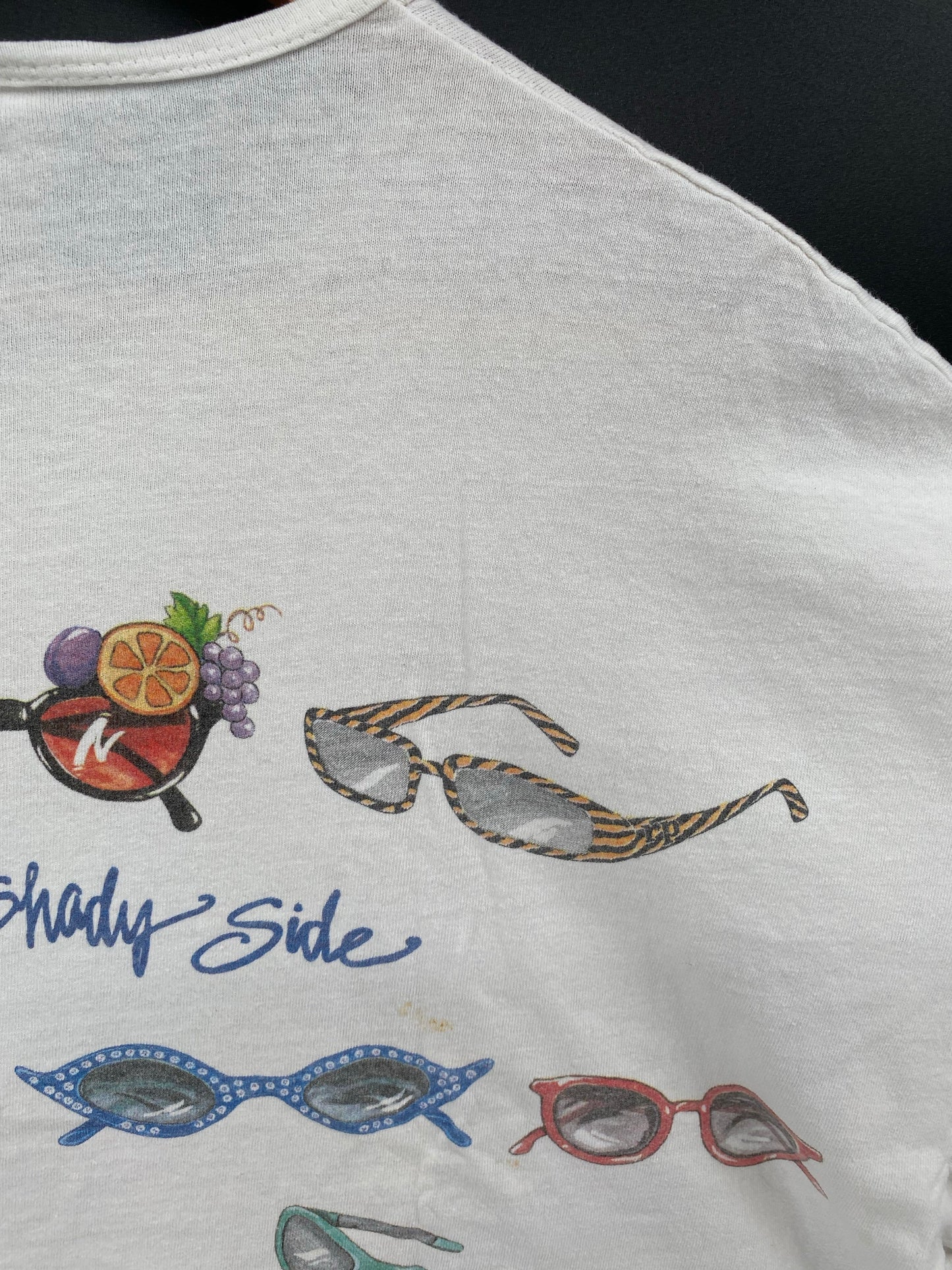 2000 ON THE SHADY SIDE Made in USA Size One Size Vintage T-Shirts / A5702