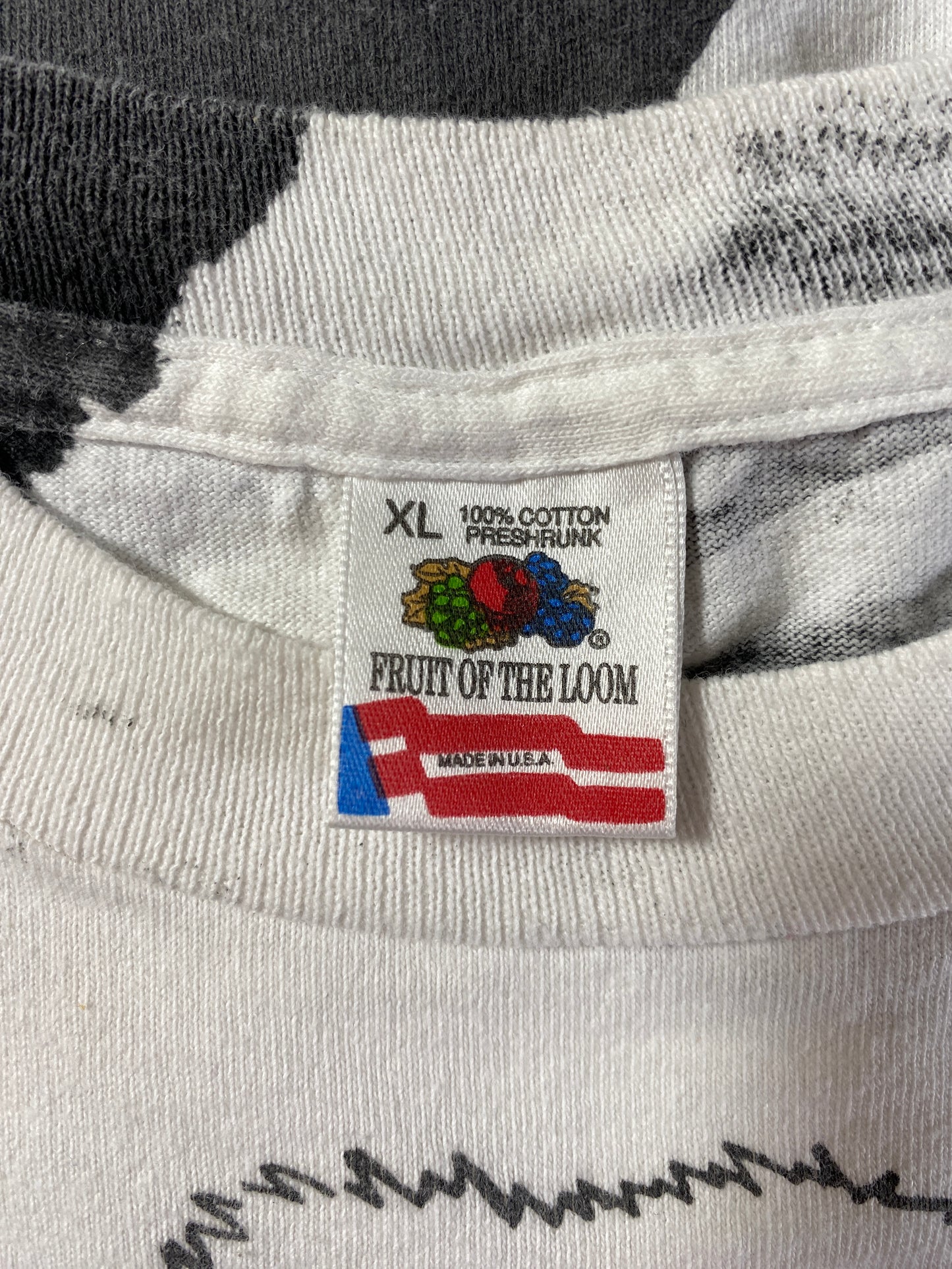 90’s COW Made in USA Size XL Animal T-Shirt / E6142T