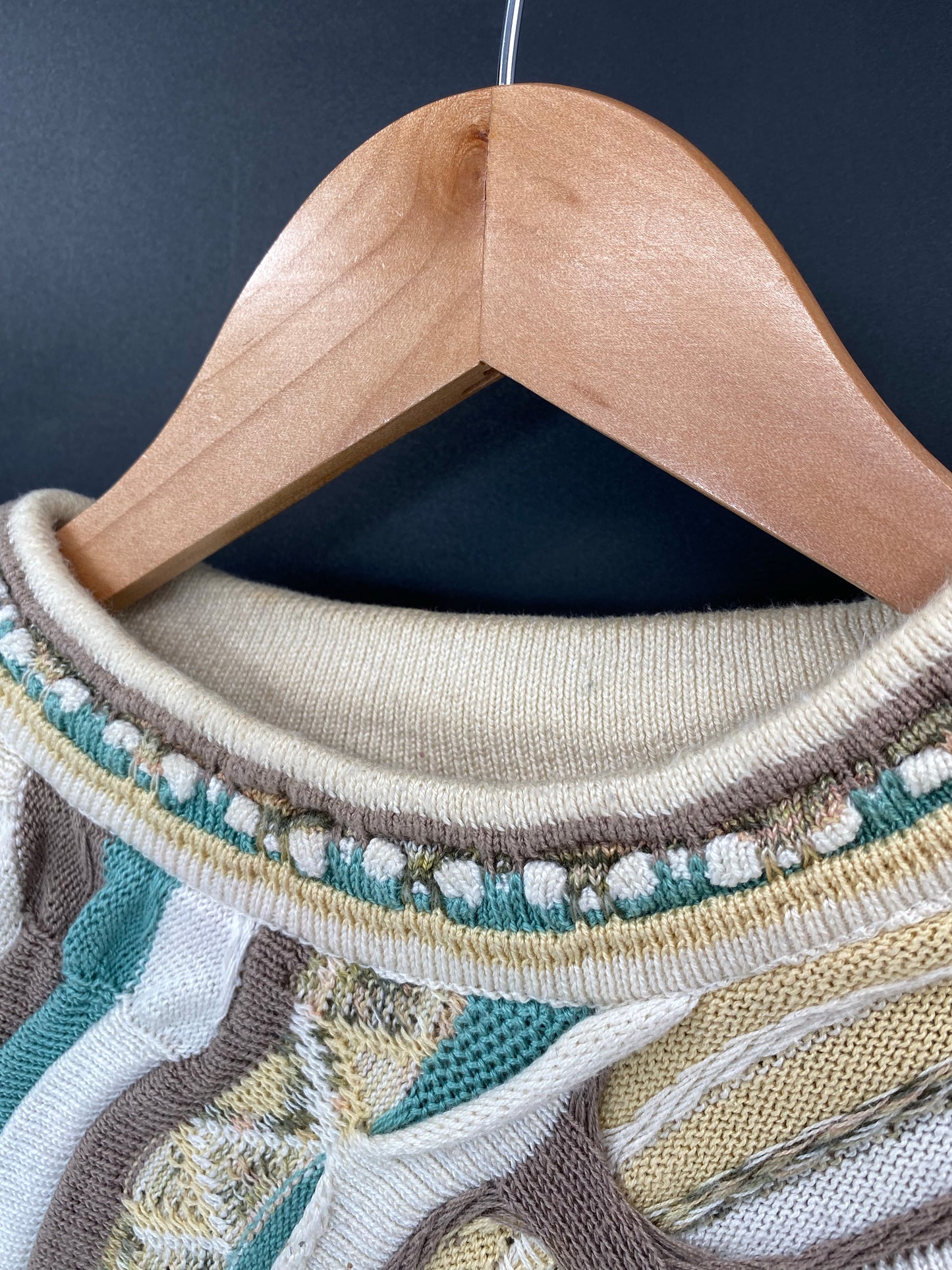 Vintage 3D COOGI- Style  Size No tag (Approx.M) Knit Sweater / K7808