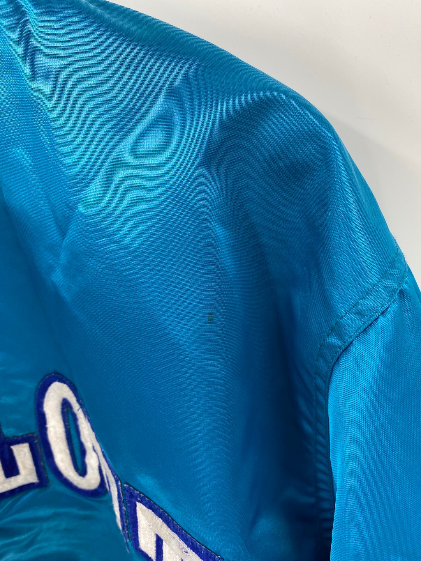 90’s STARTER x CHARLOTTE HORNETS Made in USA Size XL Vintage Button Up Nylon Jacket  / K4837