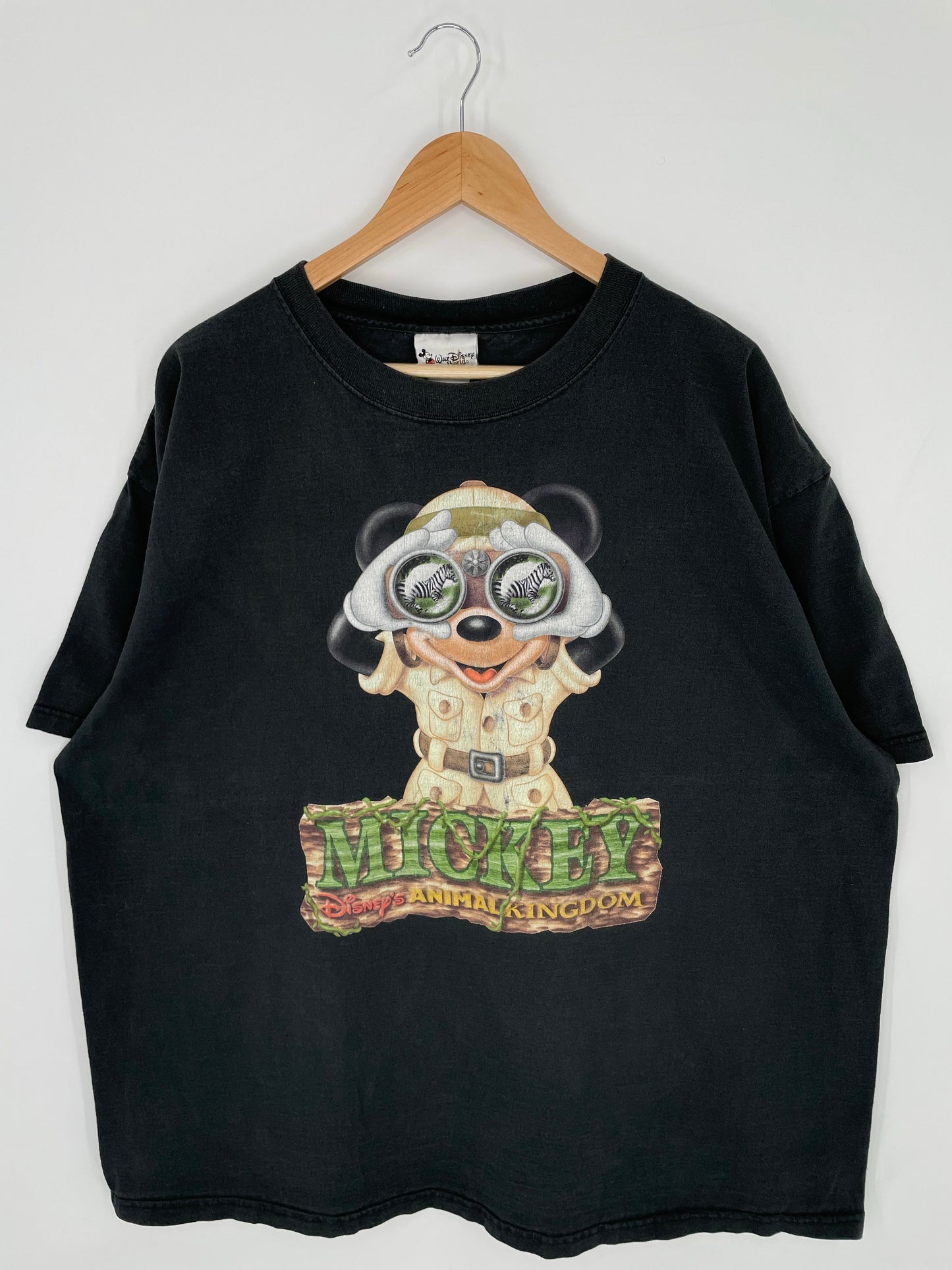 00’s DISNEY MICKEY ANIMAL KINGDOM Made in USA Size XXL Vintage T-Shirt / A9181