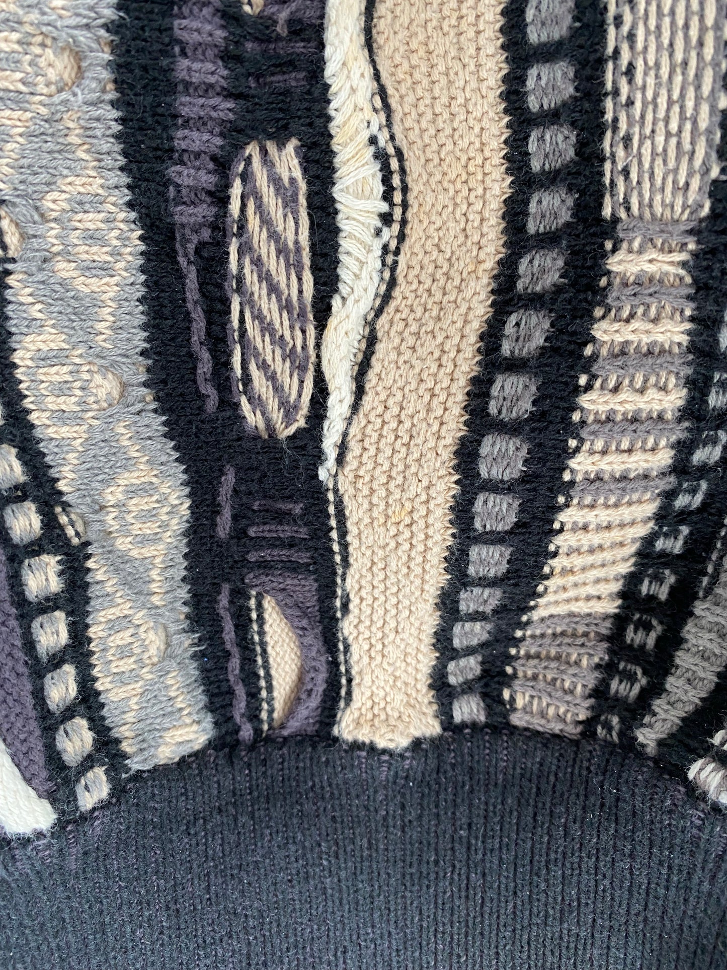 Vintage 3D COOGI- Style Size XL Knit Sweater / K8443