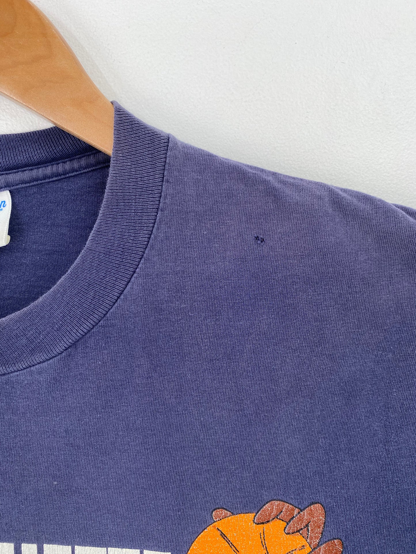 1993 LOONEY TUNES TAZ x MARQUETTE WARRIORS Made in USA Size L Vintage College T-Shirts / A2998