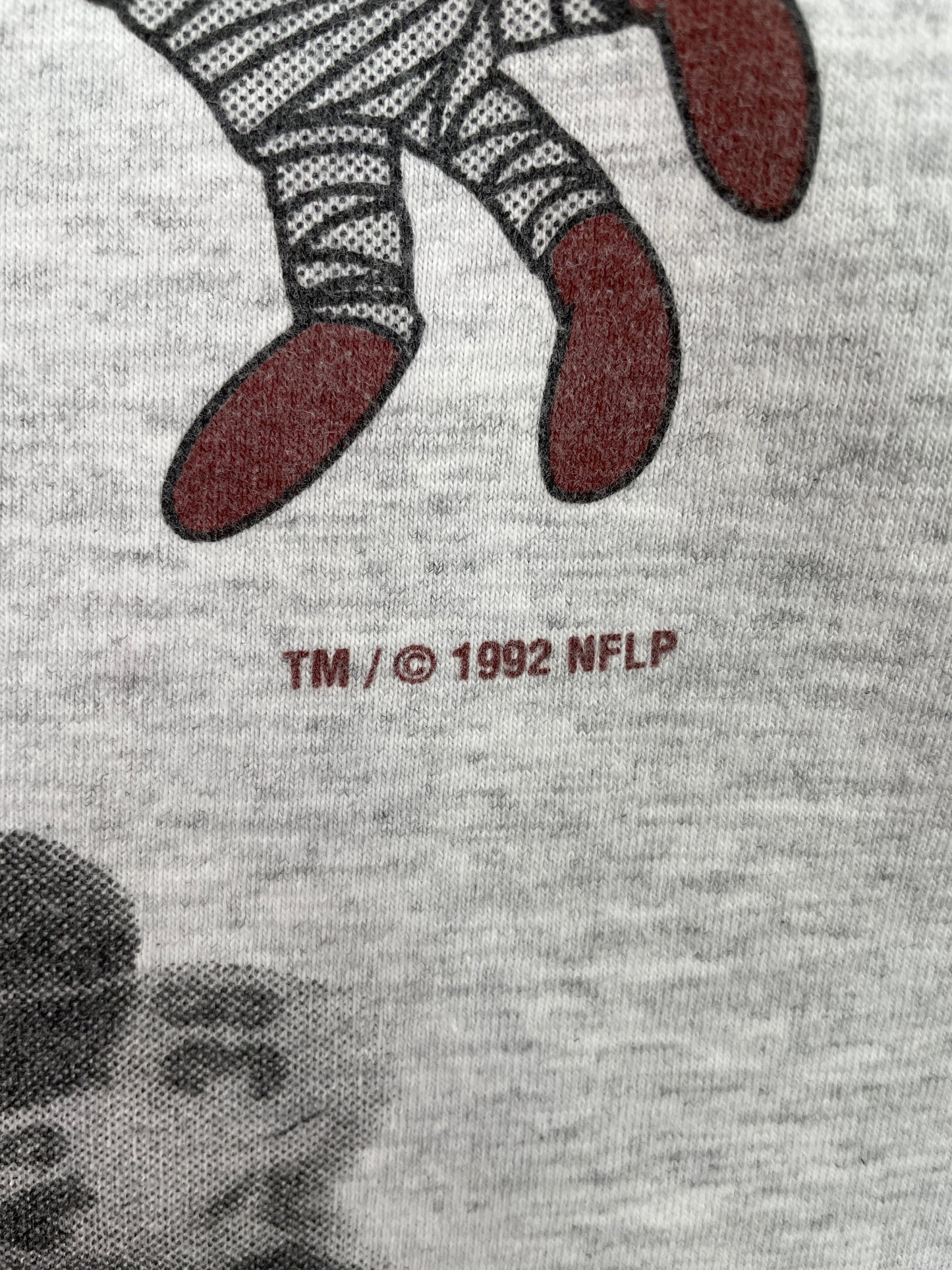 1992 NEW ENGLAND PATRIOTS x LOONEY TUNES TAZ Made in USA Size XL Vintage NFL T-Shirt / A9285