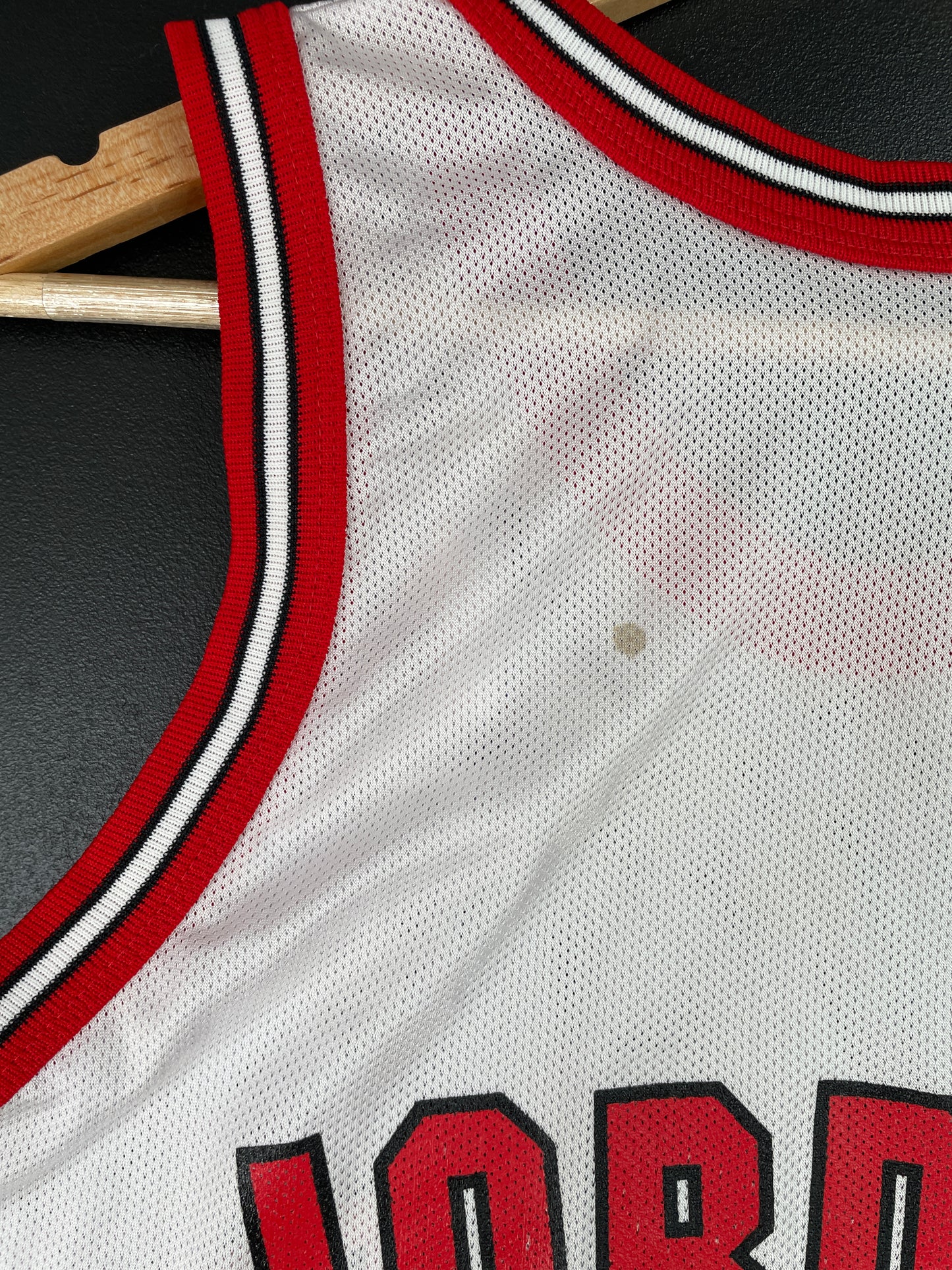 90’s Champion x CHICAGO BULLS 45 JORDAN Size Approx.S NBA Jersey / A7130