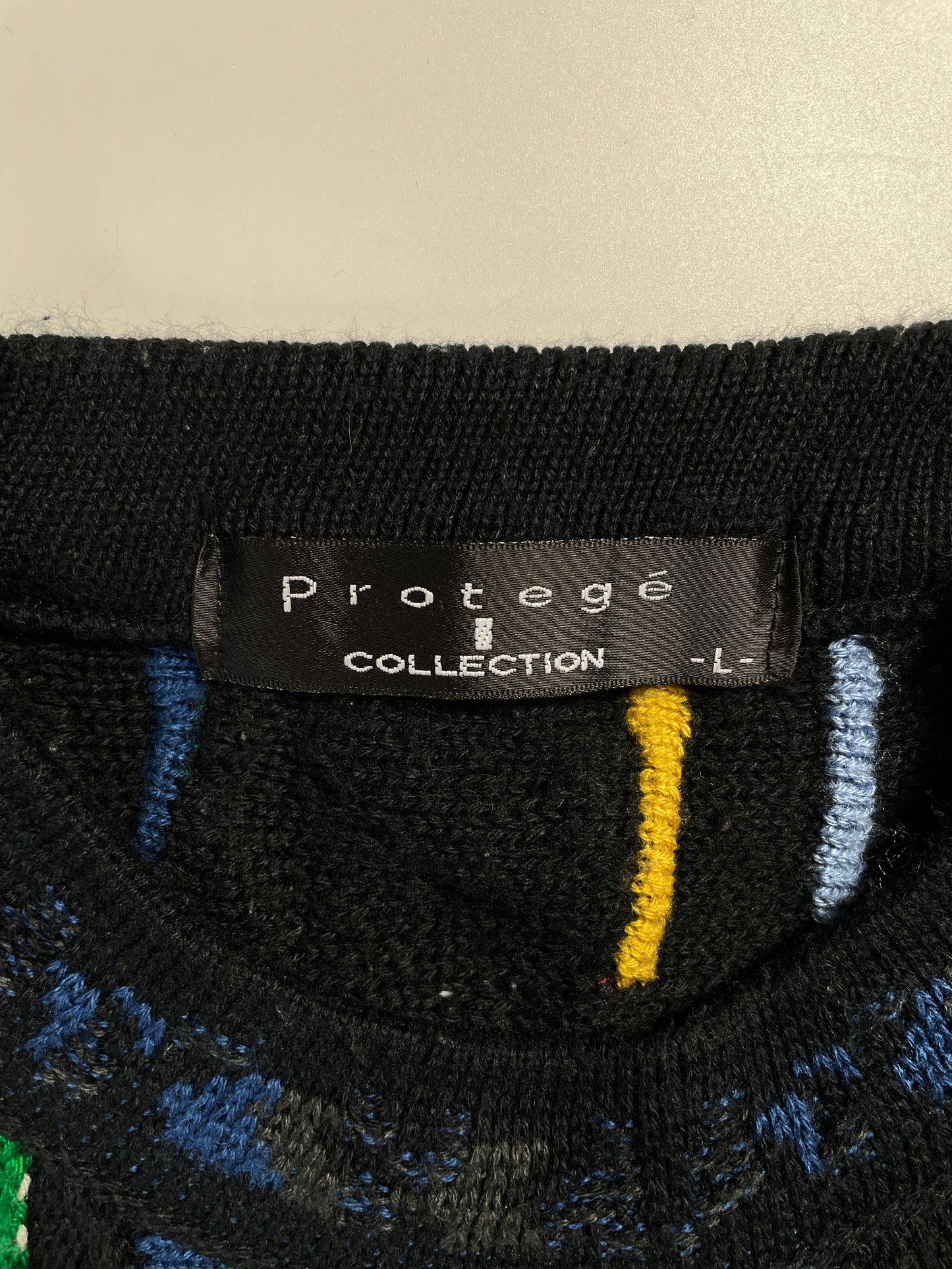 Vintage 3D COOGI- Style Made in USA Size L Knit Sweater / A9551