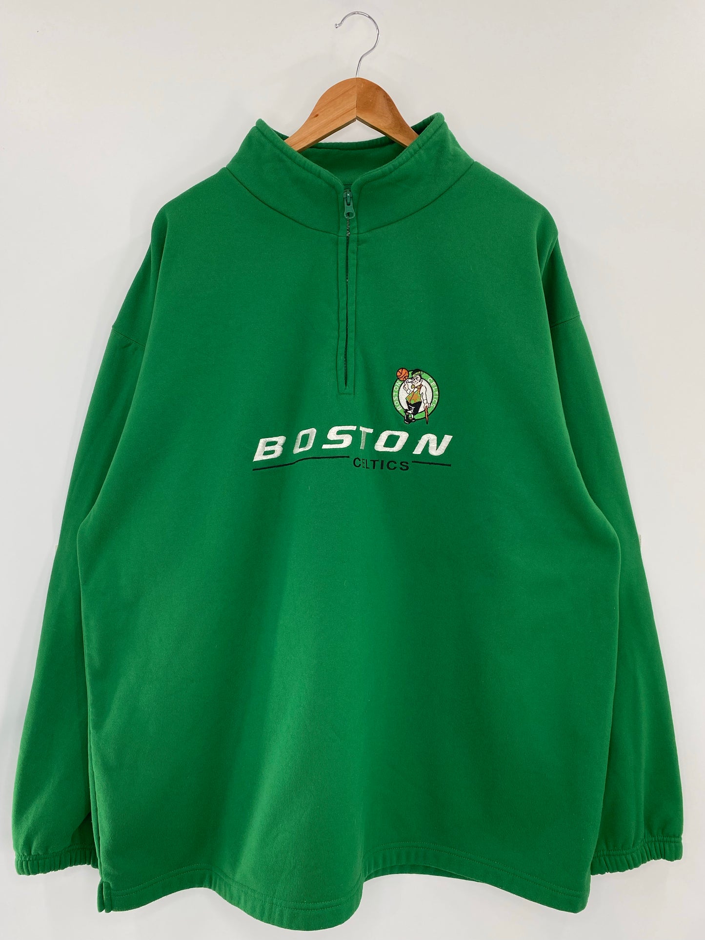 Vintage BOSTON CELTICS Size XXL NBA Half-zip Jersey Material Sweat-Shirt / K4273