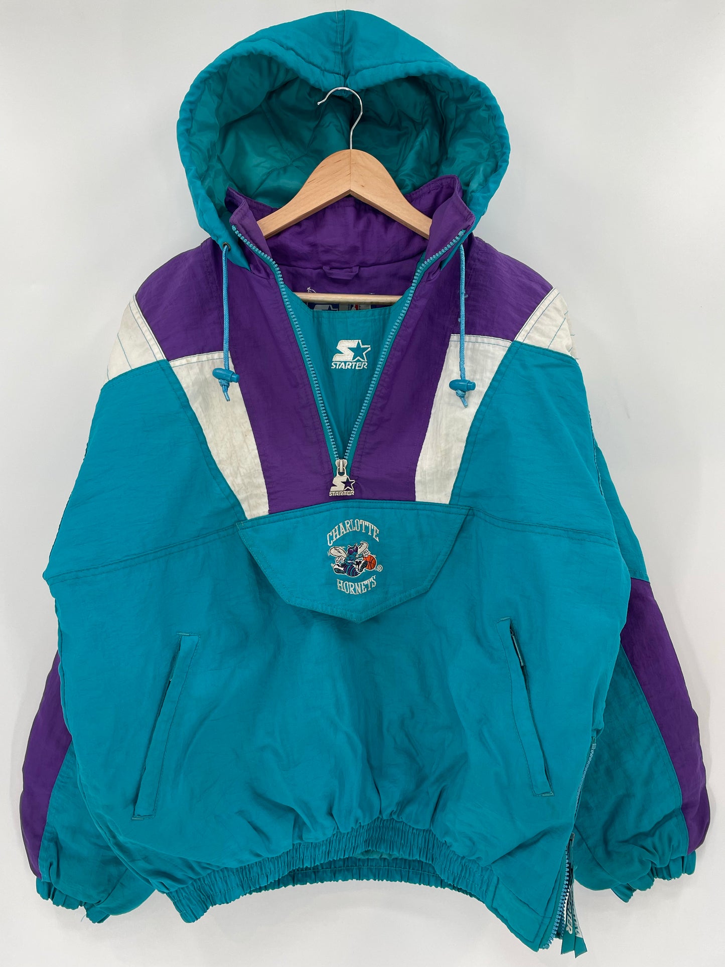 90's STARTER x CHARLOTTE HORNETS Size XL Vintage NFL Padded Nylon Jacket / K6269