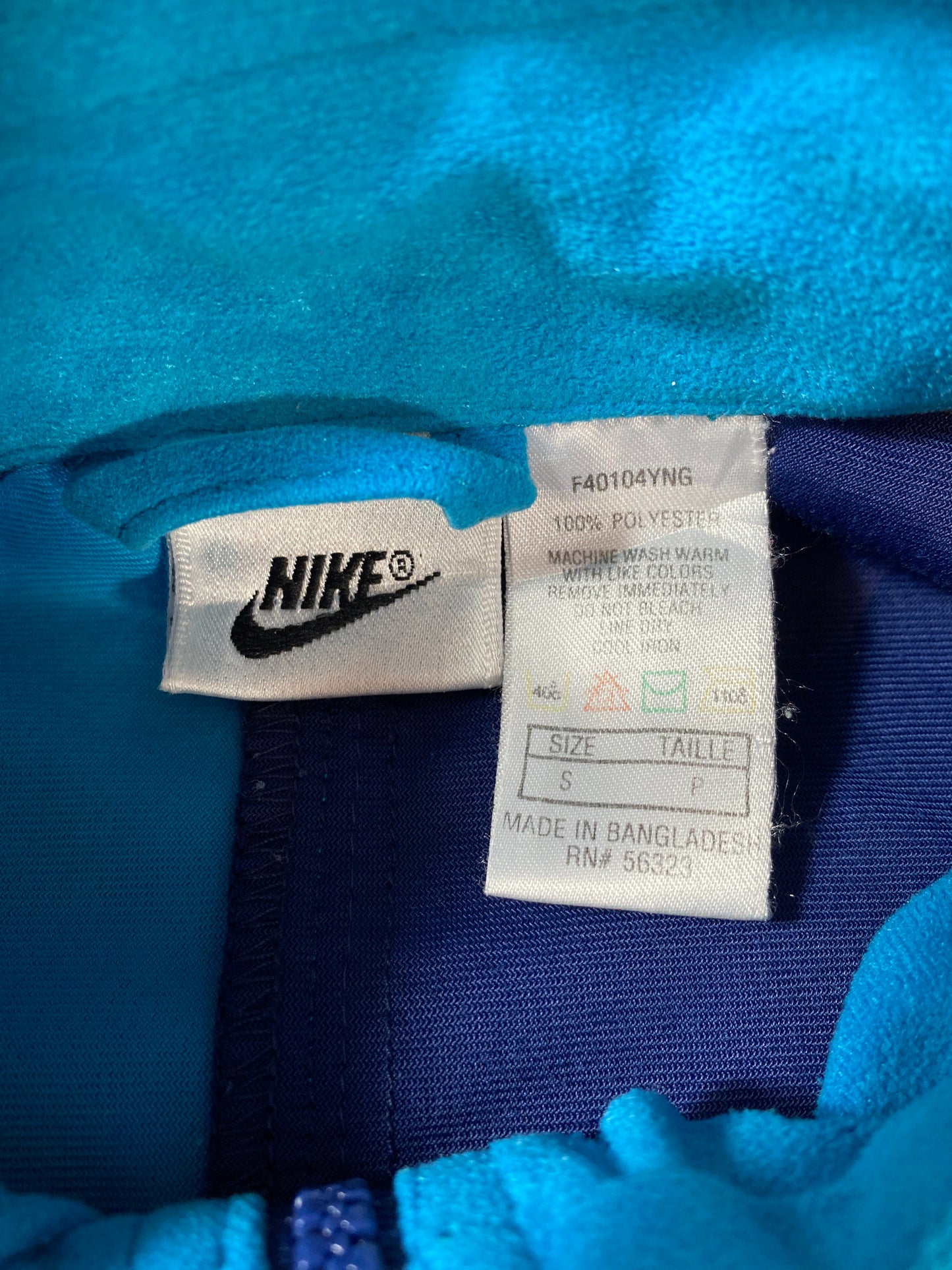 90’s NIKE Size S Vintage Zip-up Polyester Jacket  / 9736