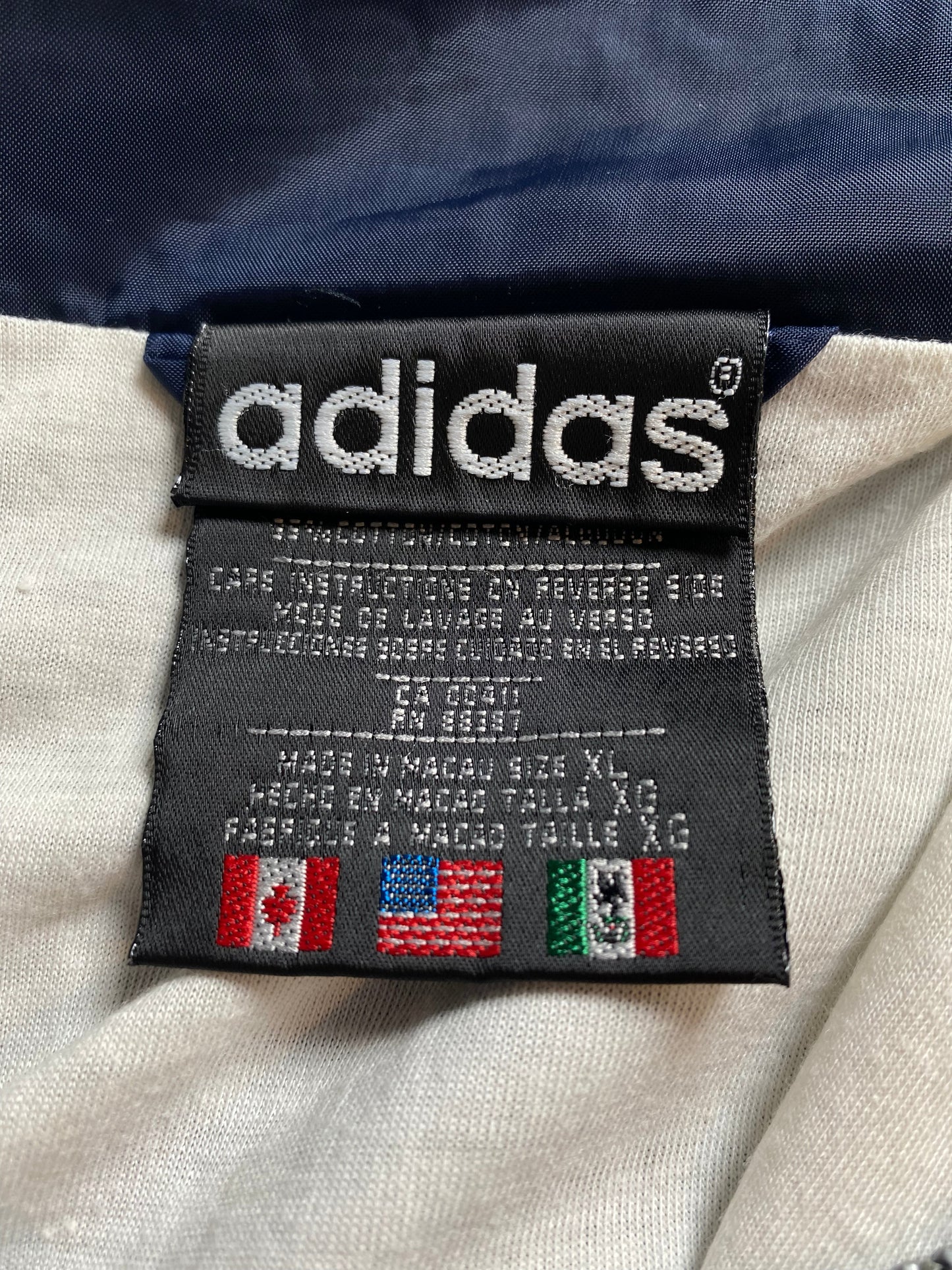 .90's ADIDAS Size XL Vintage Nylon Jacket / E1485N