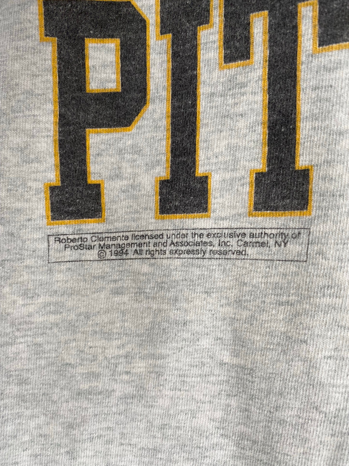 1994 PITTSBURGH CLEMENTE Made in USA Size XL Vintage NBA T- Shirt / K4184