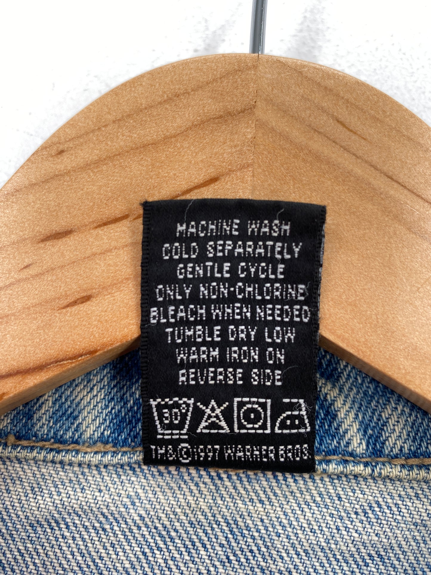 1997 LOONEY TUNES Size XL Vintage Denim Jacket / A5883