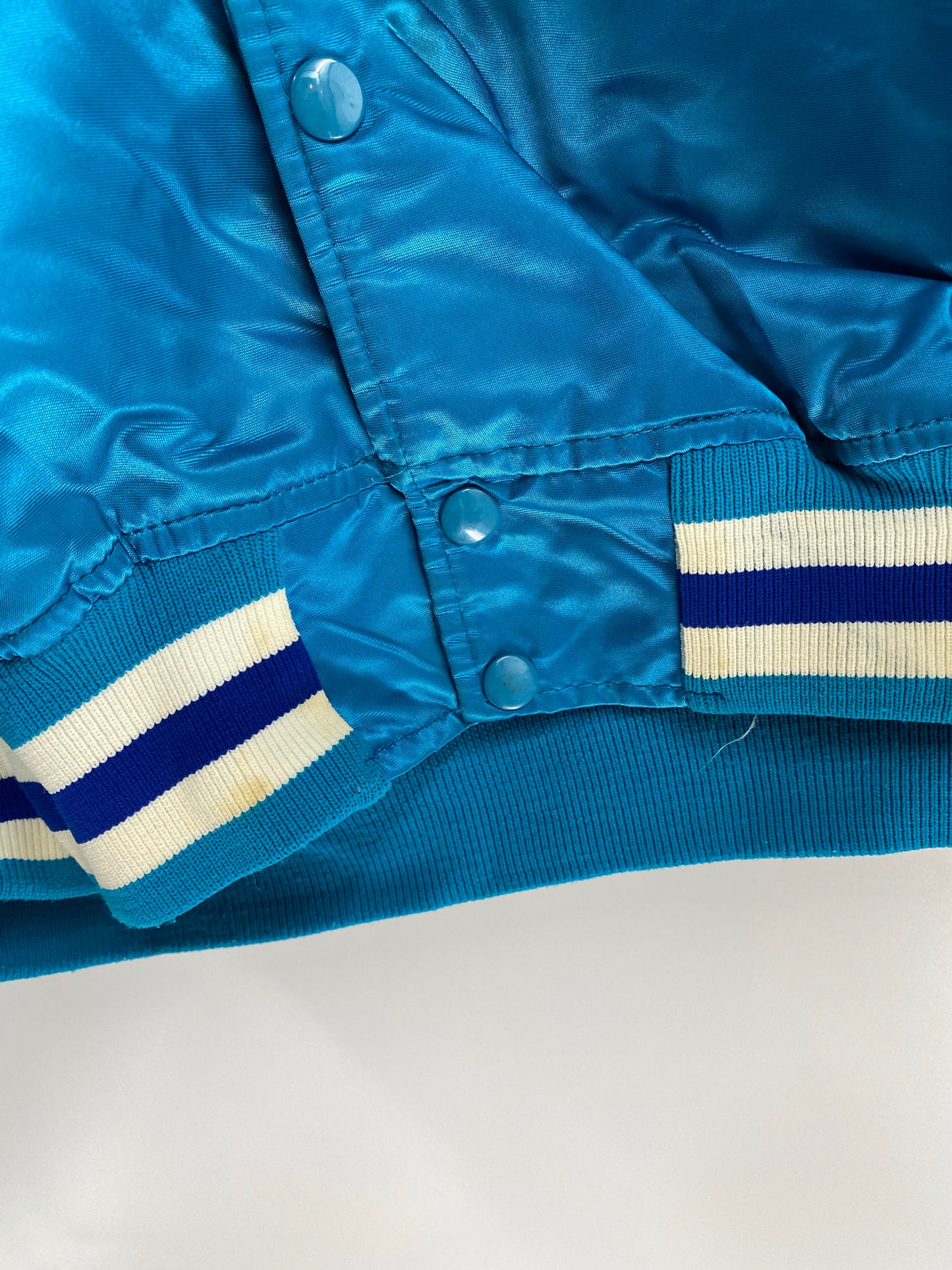 90’s STARTER x CHARLOTTE HORNETS Made in USA Size XL Vintage Button Up Nylon Jacket  / K4837